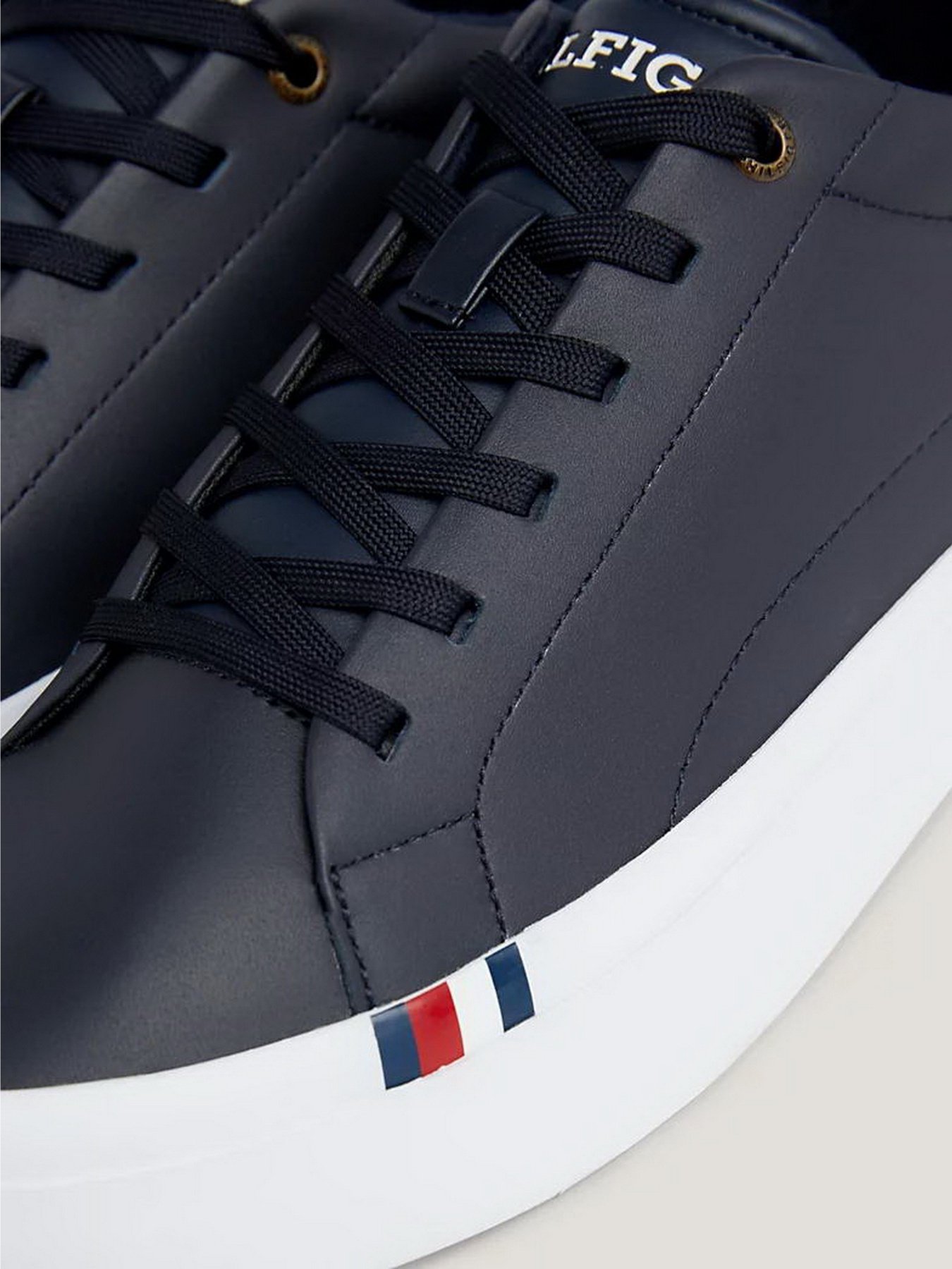 Кеди низькі Tommy Hilfiger Modern Vulc Lth Low Wl модель FM0FM04819-DW5 Фото