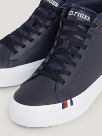 Кеды высокие Tommy Hilfiger Modern Leather Mid-Top Trainers модель FM0FM04820-DW5 Фото
