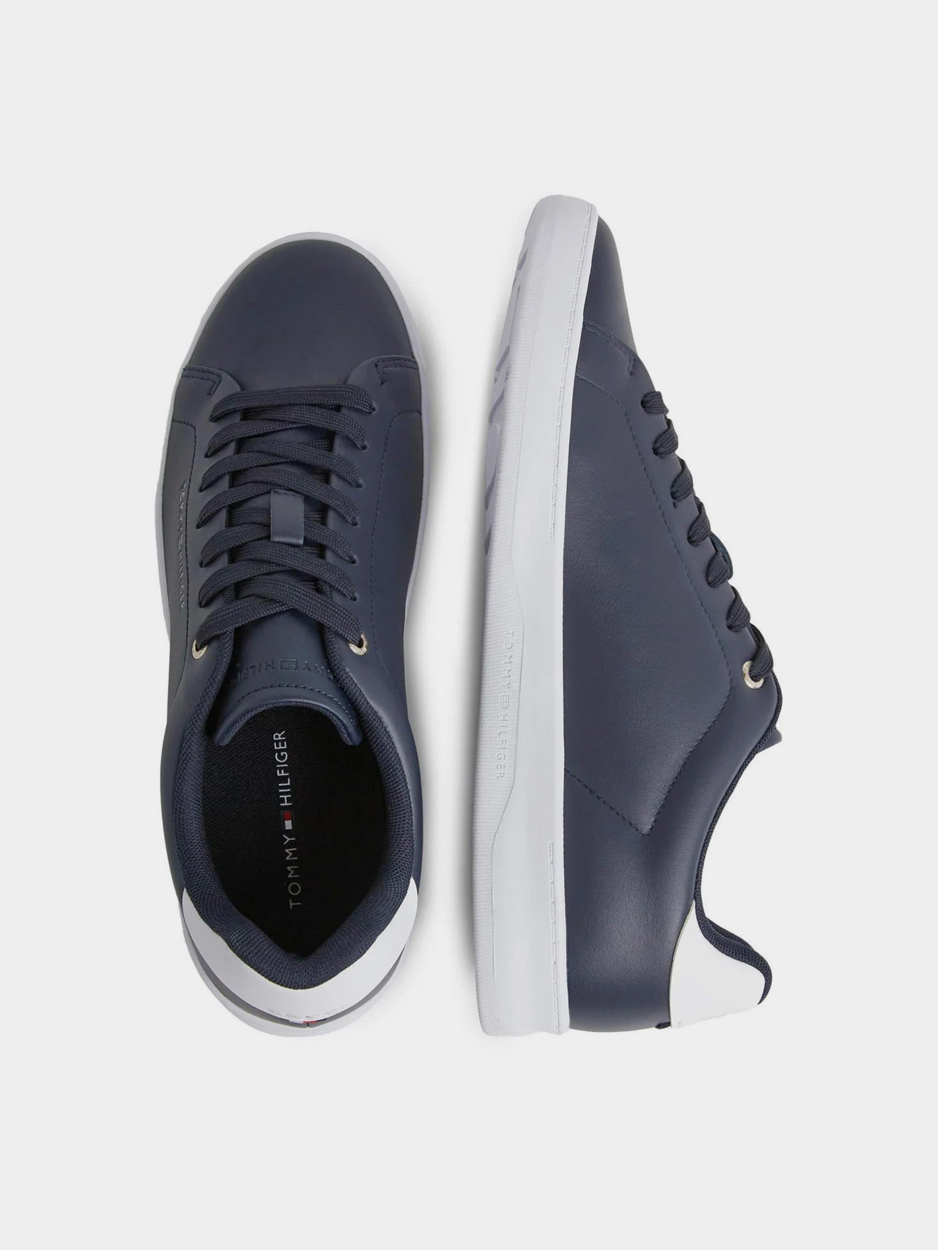 Кеды низкие Tommy Hilfiger Contrast Heel Leather Cupsole Trainers модель FM0FM04829-DW5 Фото