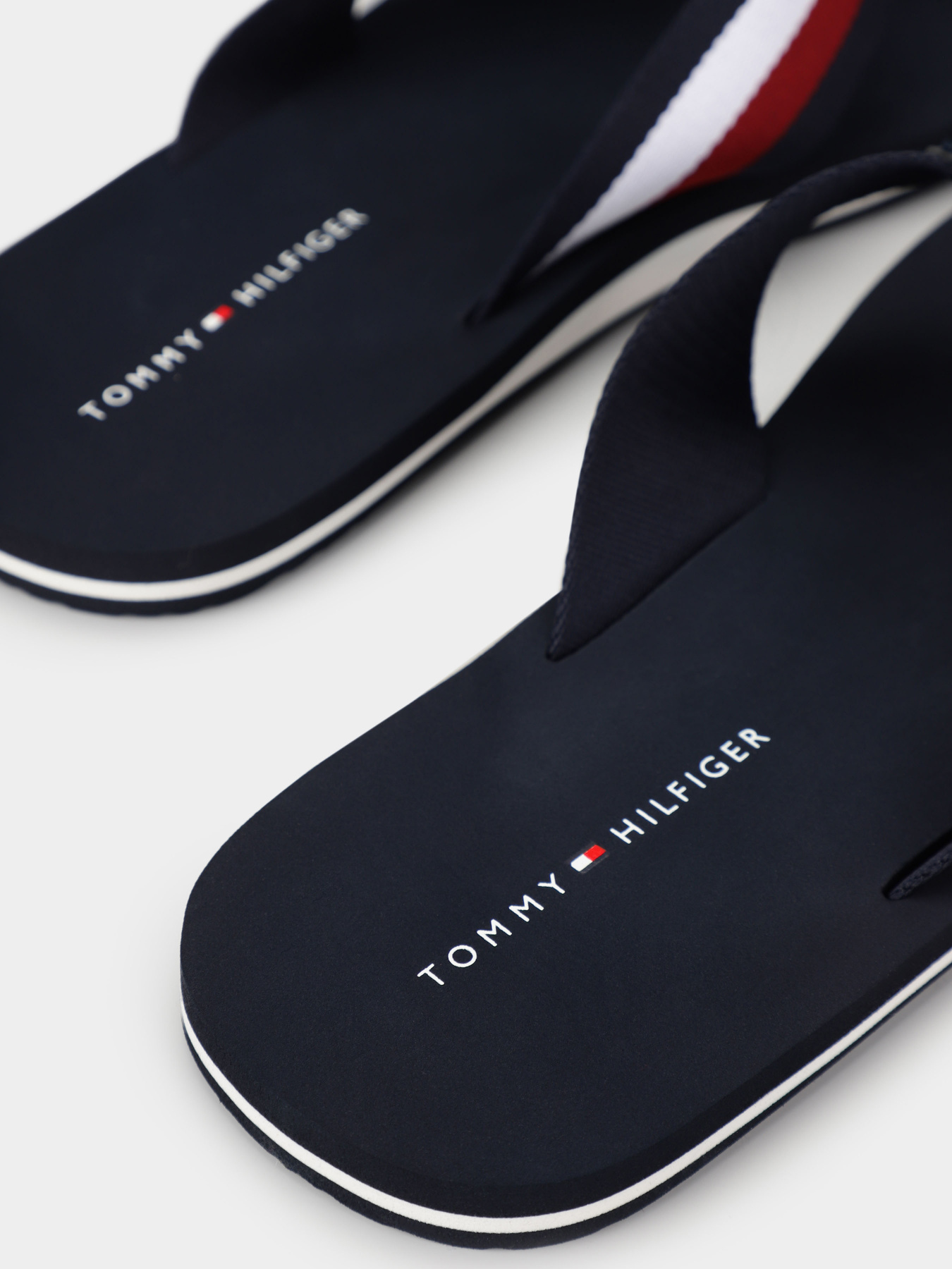 Вьетнамки Tommy Hilfiger модель FM0FM04913-DW5 Фото