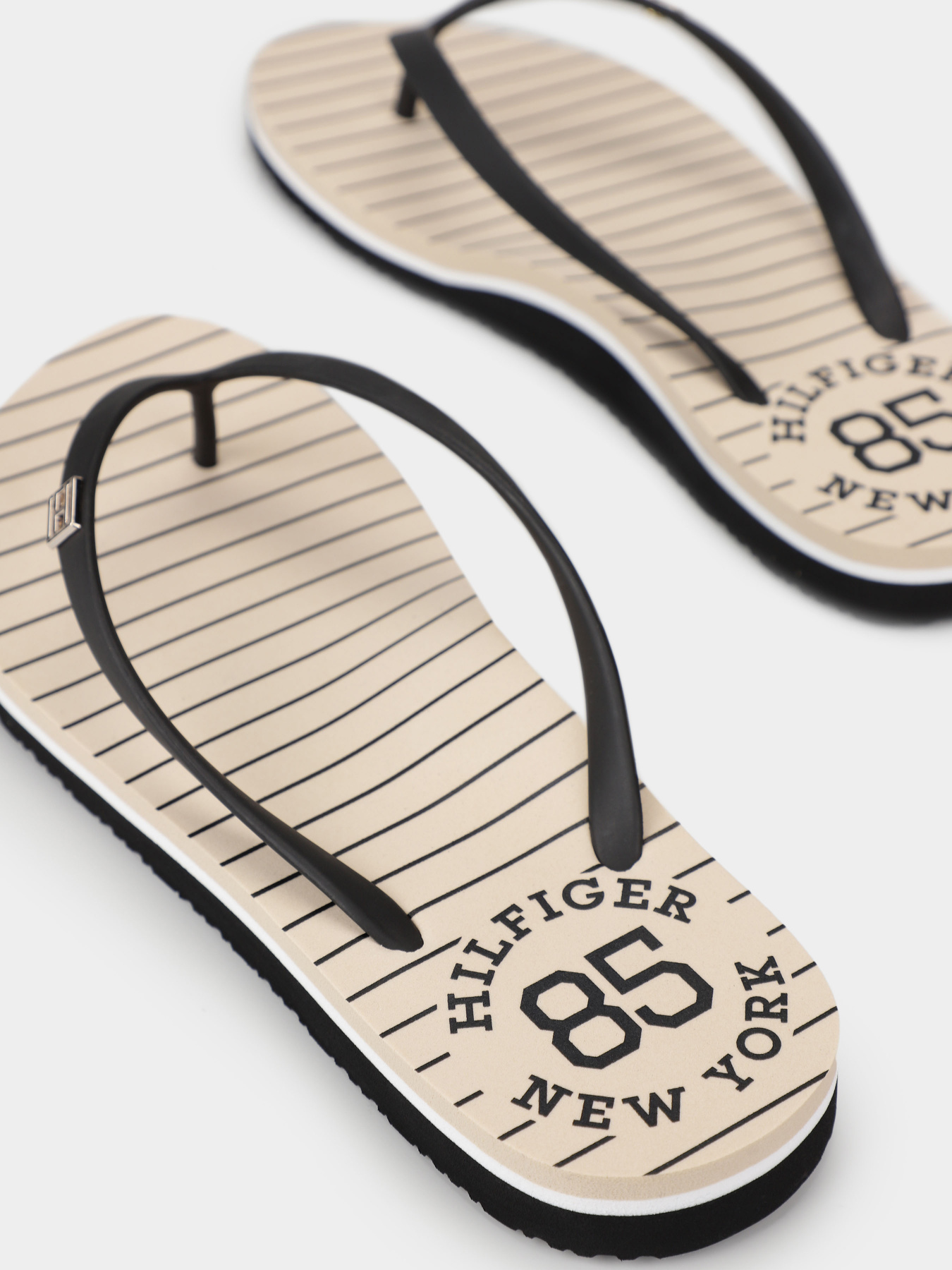 Вьетнамки Tommy Hilfiger модель FW0FW07823-BDS Фото