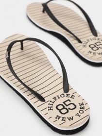 Вьетнамки Tommy Hilfiger модель FW0FW07823-BDS Вьетнамки Tommy Hilfiger модель FW0FW07823-BDS Фото