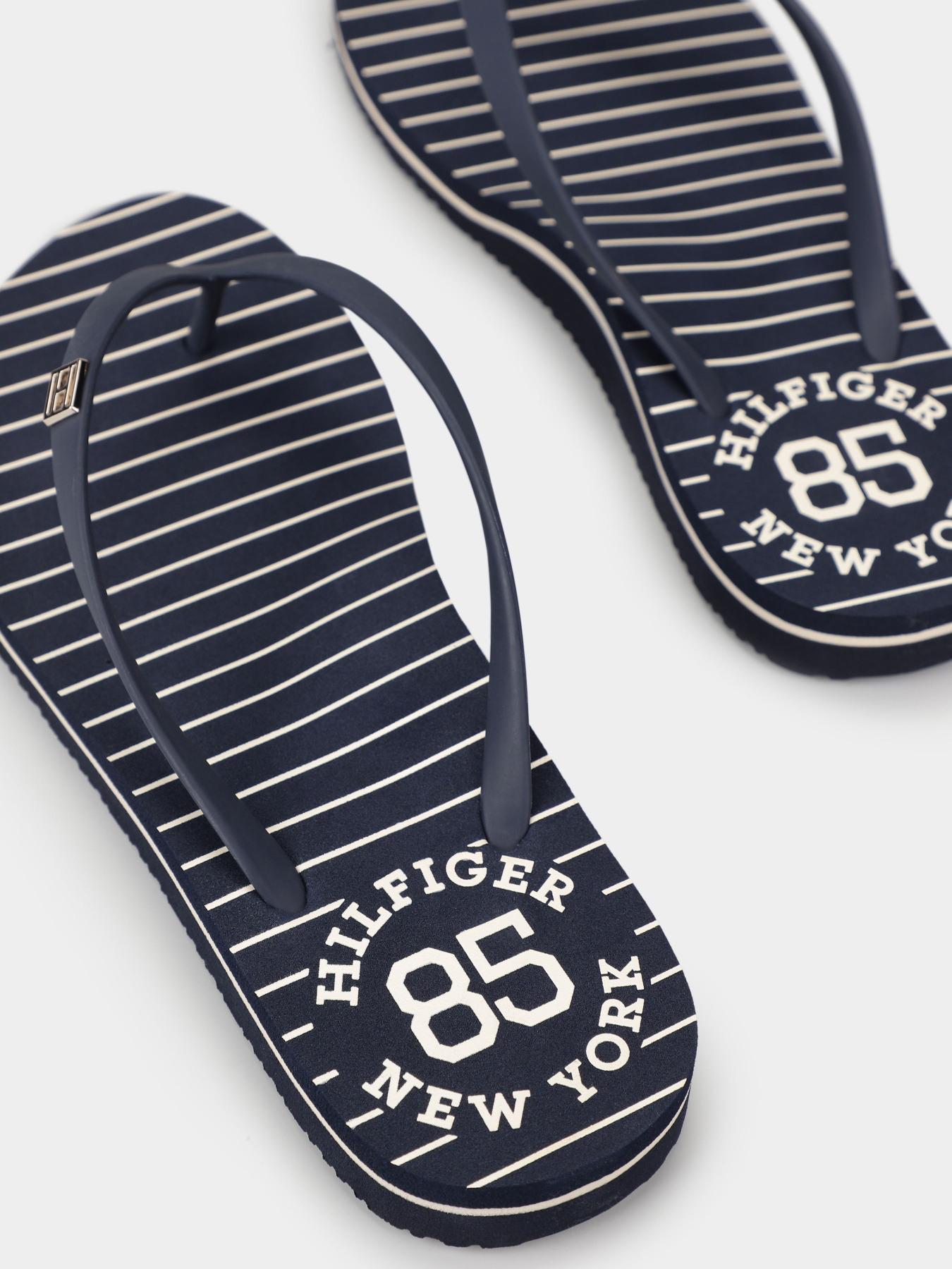 Вьетнамки Tommy Hilfiger модель FW0FW07823-DW6 Фото