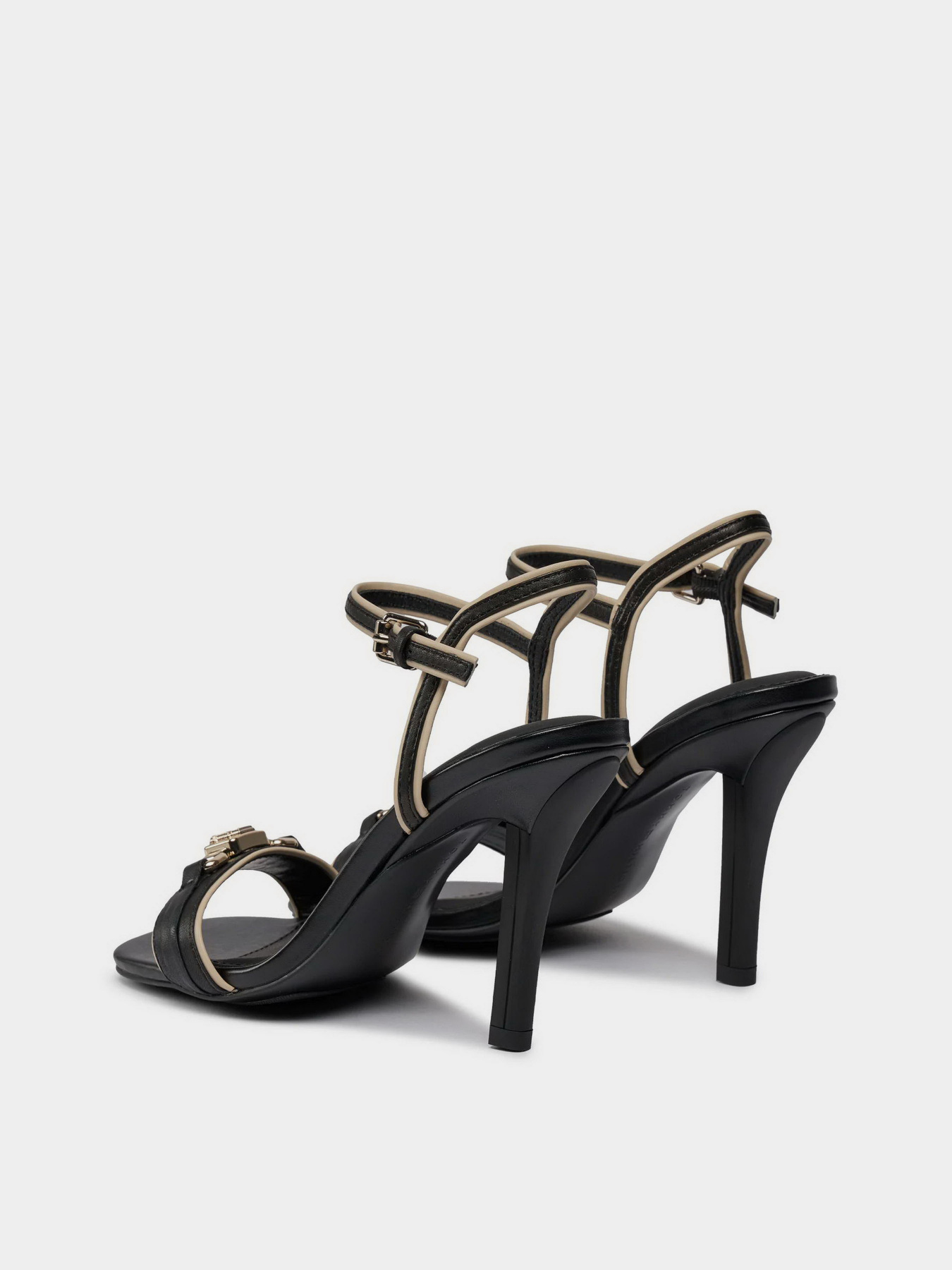 Босоножки Tommy Hilfiger модель FW0FW07796-BDS Фото