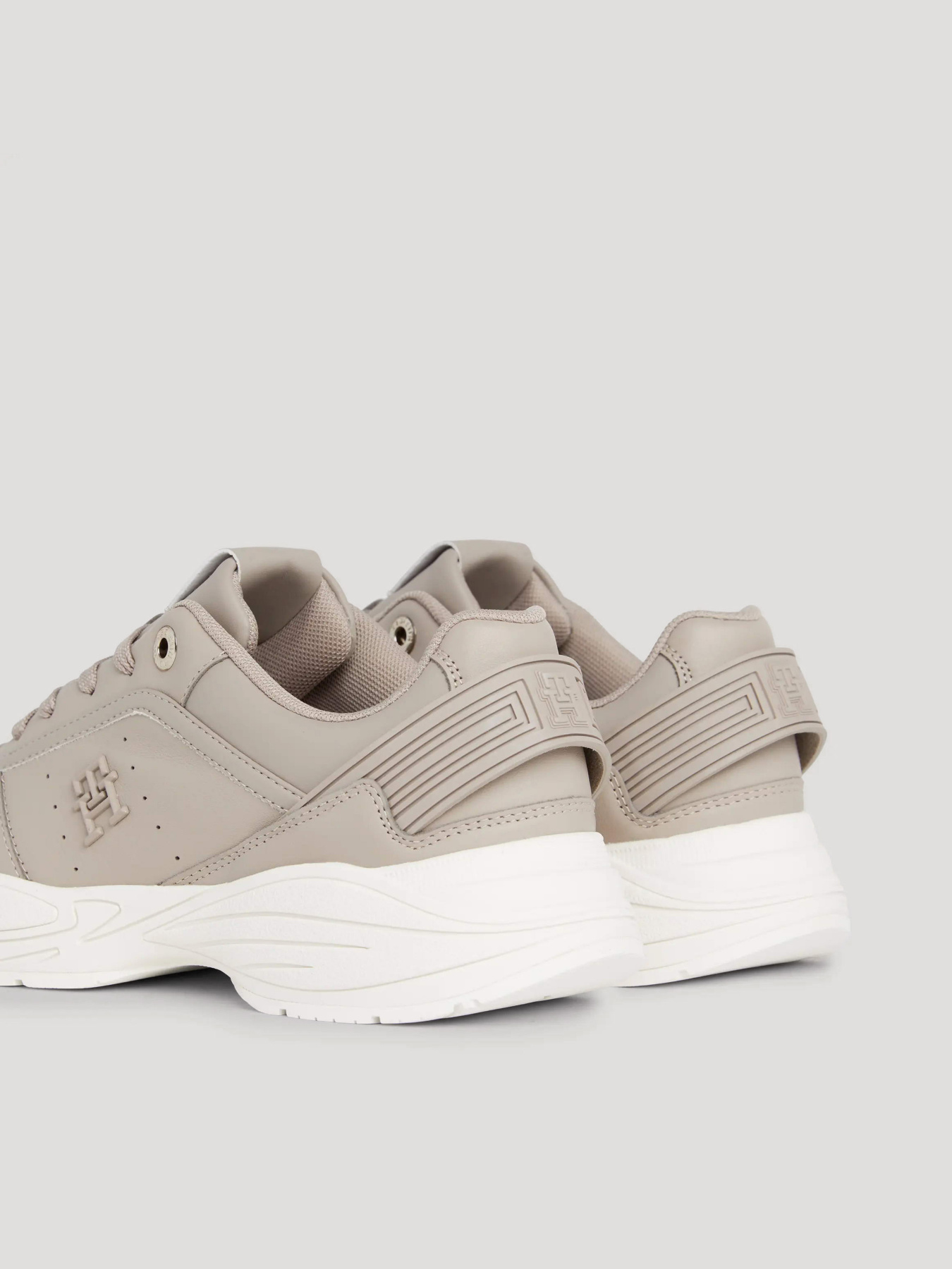 Кроссовки Tommy Hilfiger модель FW0FW07701-PKB Фото