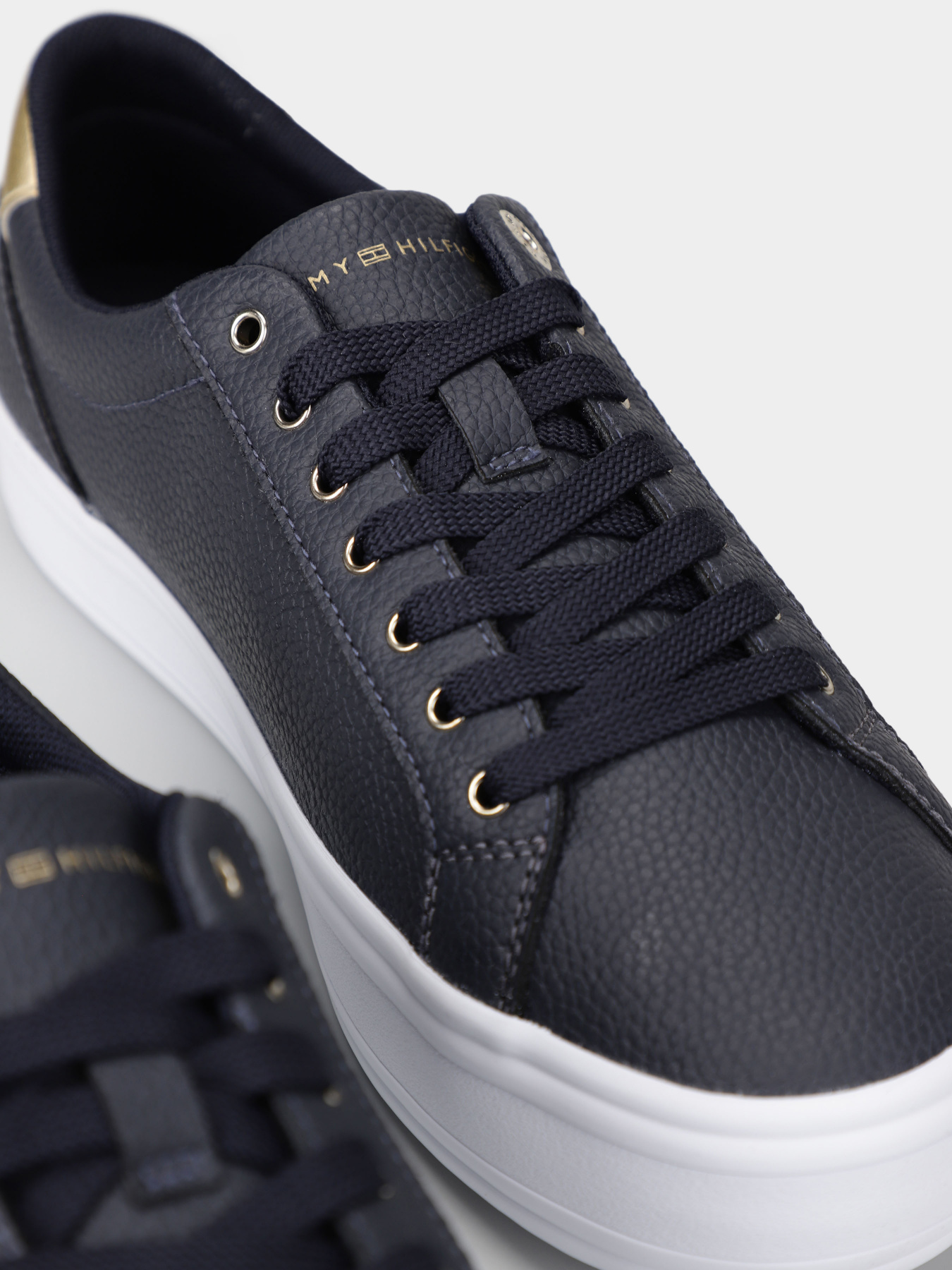 Кеды низкие Tommy Hilfiger модель FW0FW07778-DW6 Фото