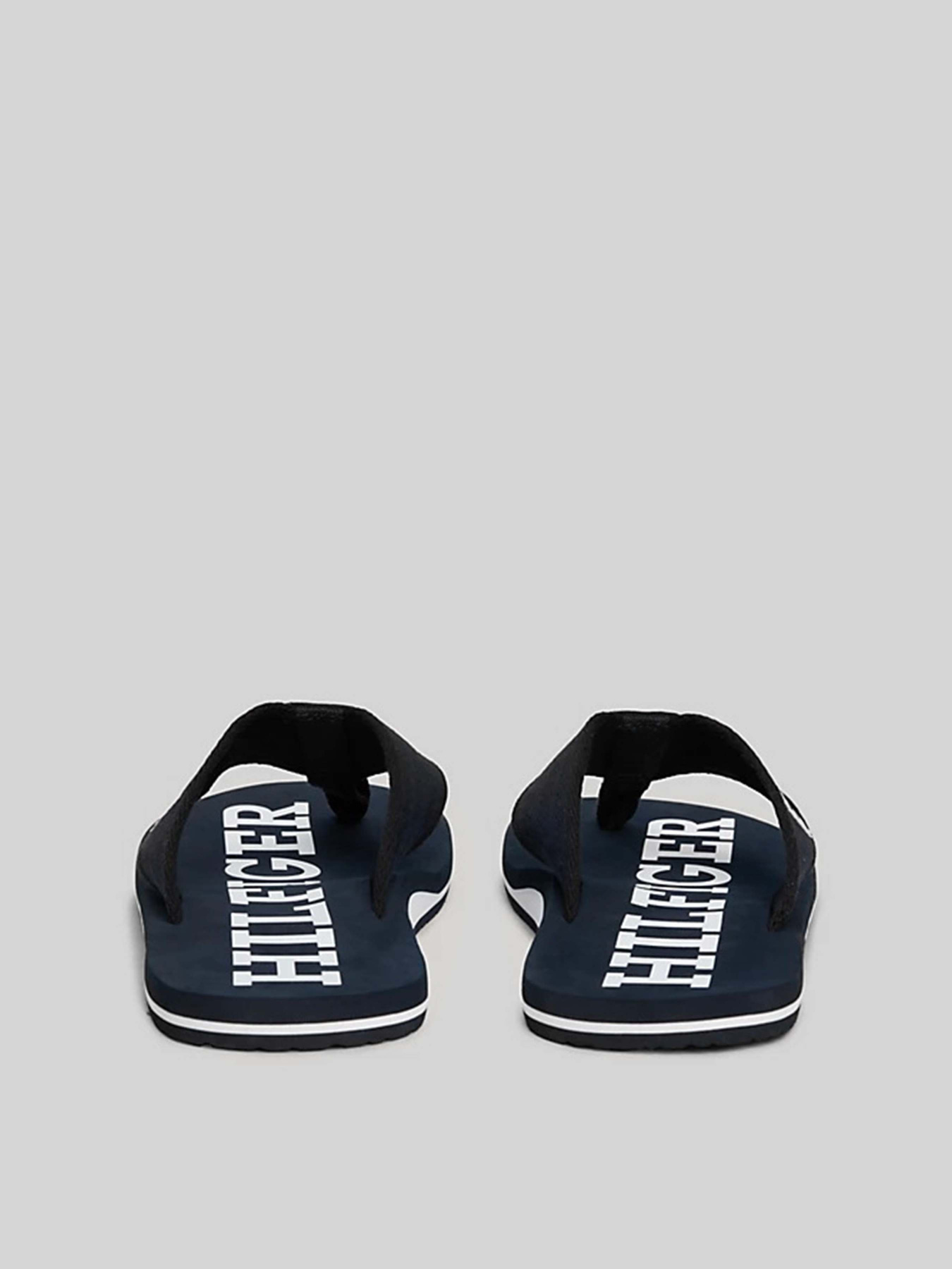 Вьетнамки Tommy Hilfiger модель FM0FM05024-DW5 Фото