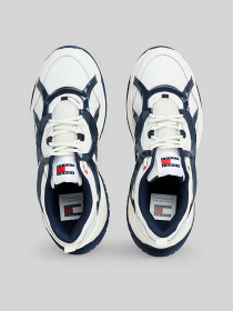 Кросівки Tommy Hilfiger модель EM0EM01385-0G1 Фото
