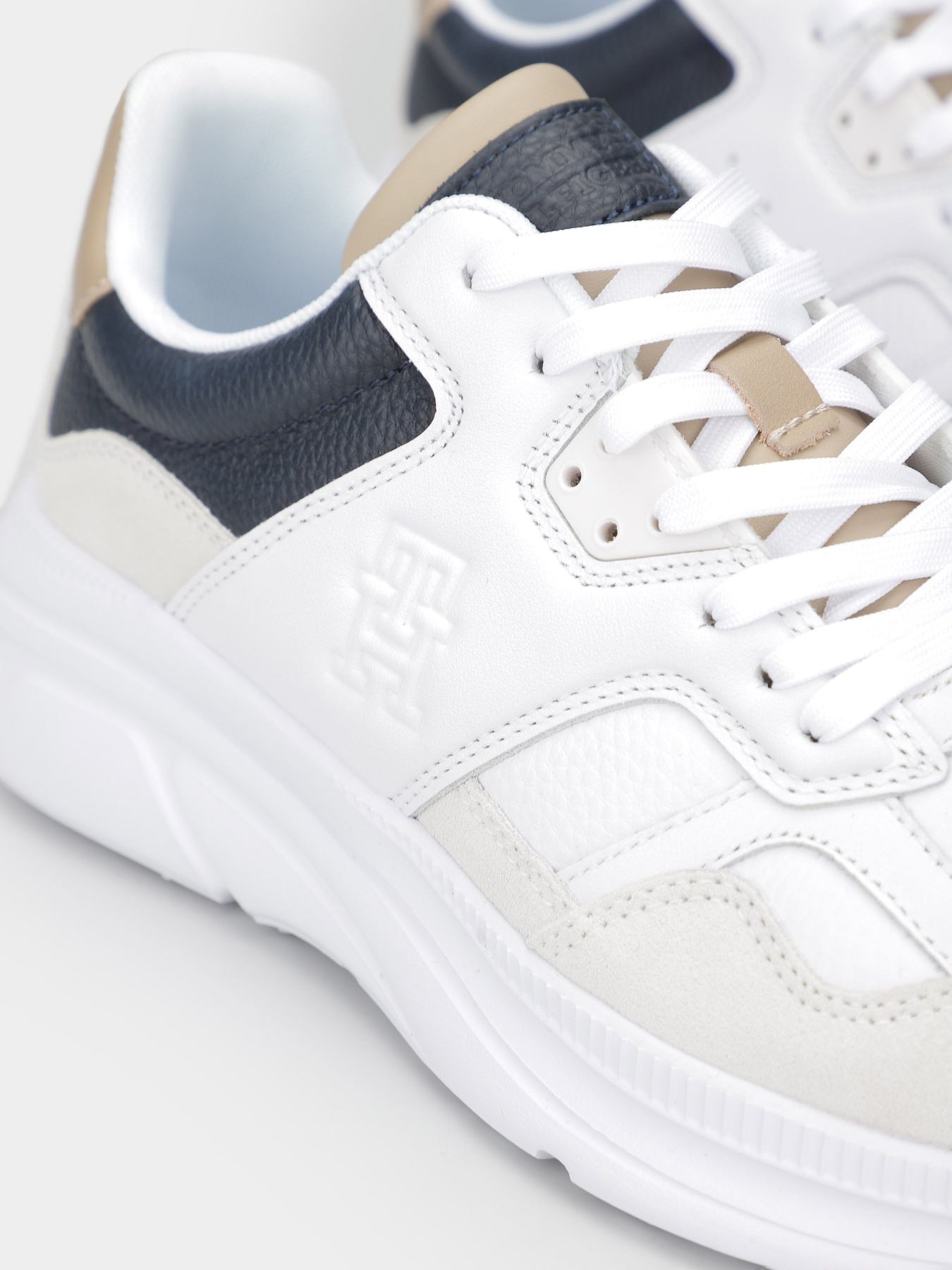 Кросівки повсякденні Tommy Hilfiger модель FM0FM04938-YBS Фото