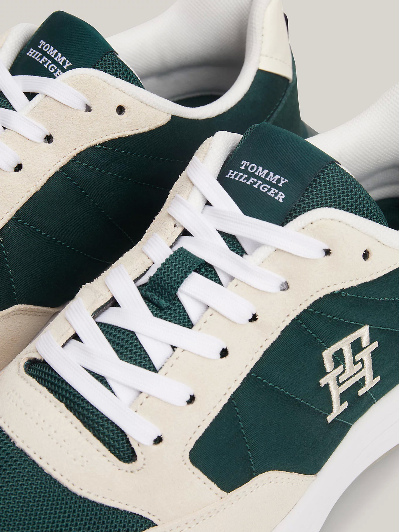 Кроссовки Tommy Hilfiger модель FM0FM04940-MBP Фото