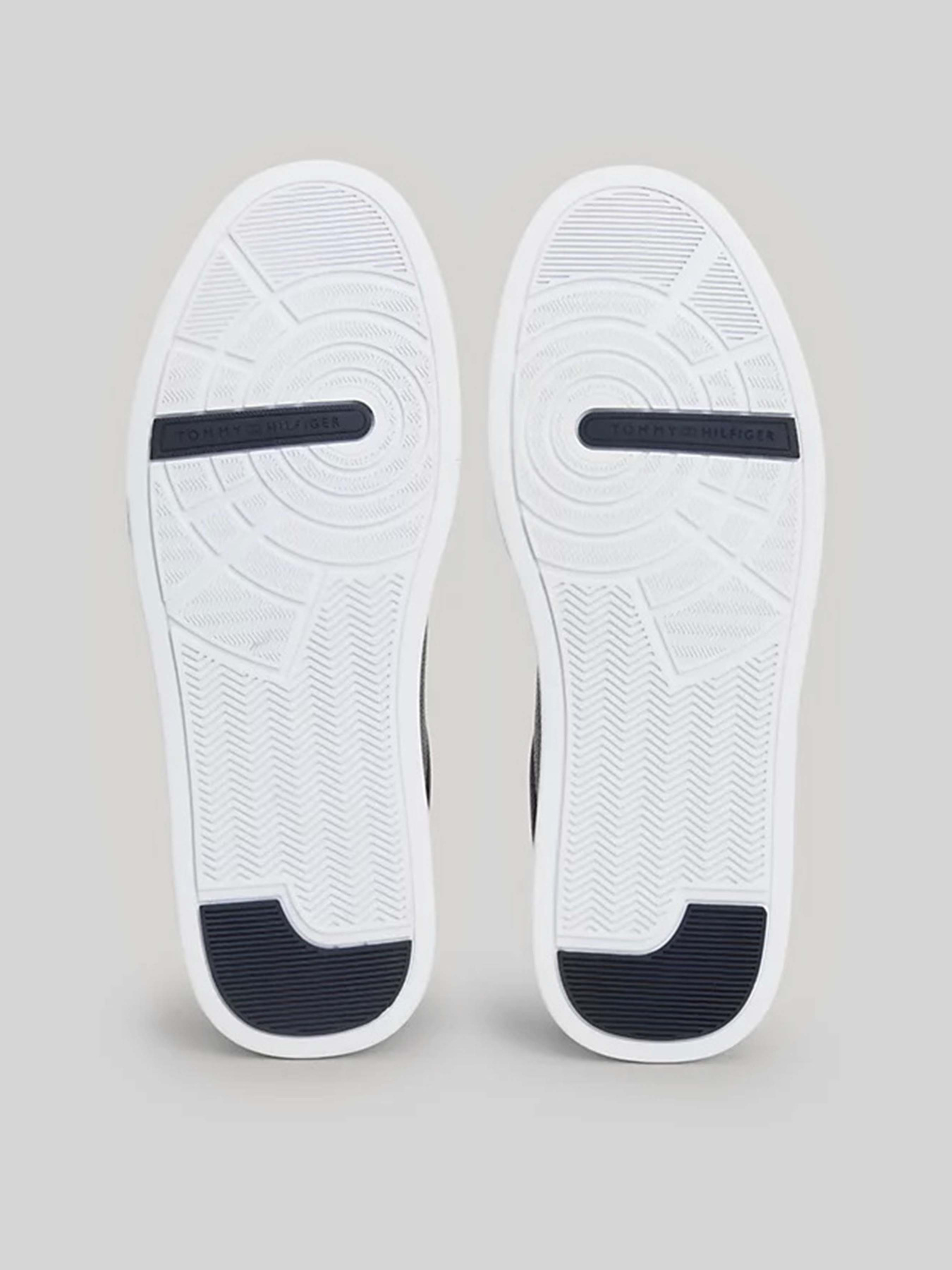 Кроссовки Tommy Hilfiger модель FM0FM04972-DW5 Фото