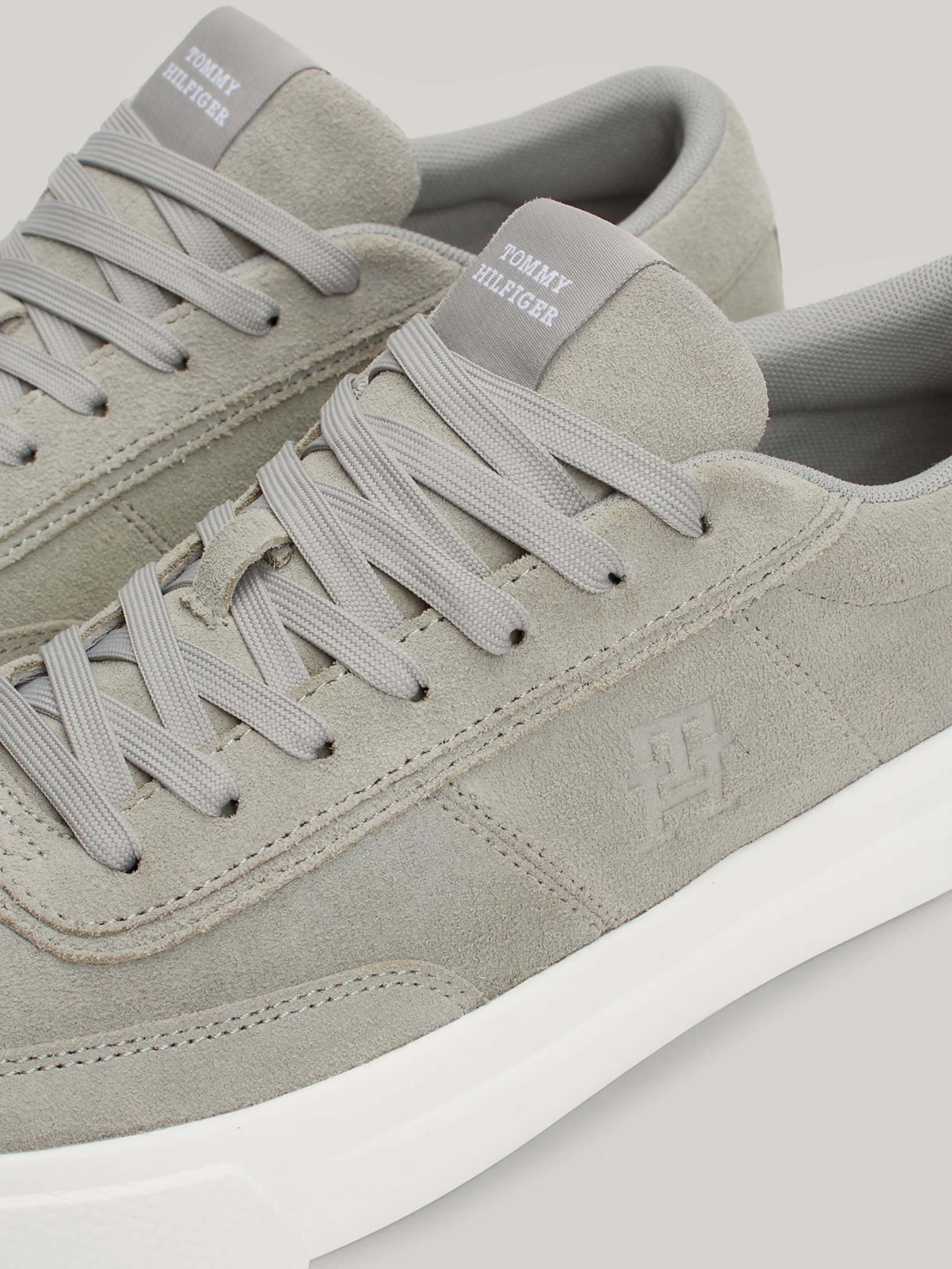 Кроссовки Tommy Hilfiger модель FM0FM04977-PRT Фото