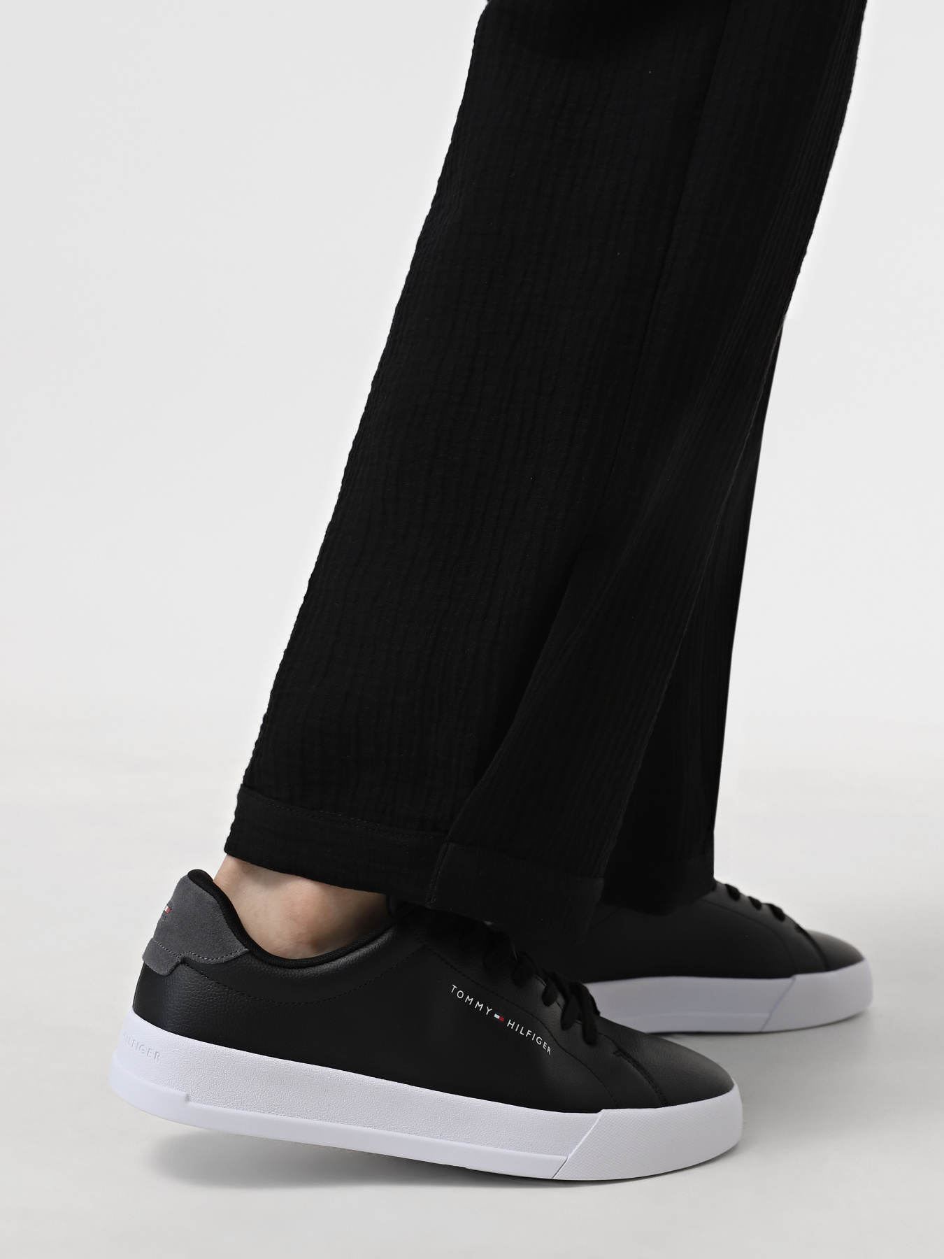 Кеды низкие Tommy Hilfiger модель FM0FM05297-0GJ Фото