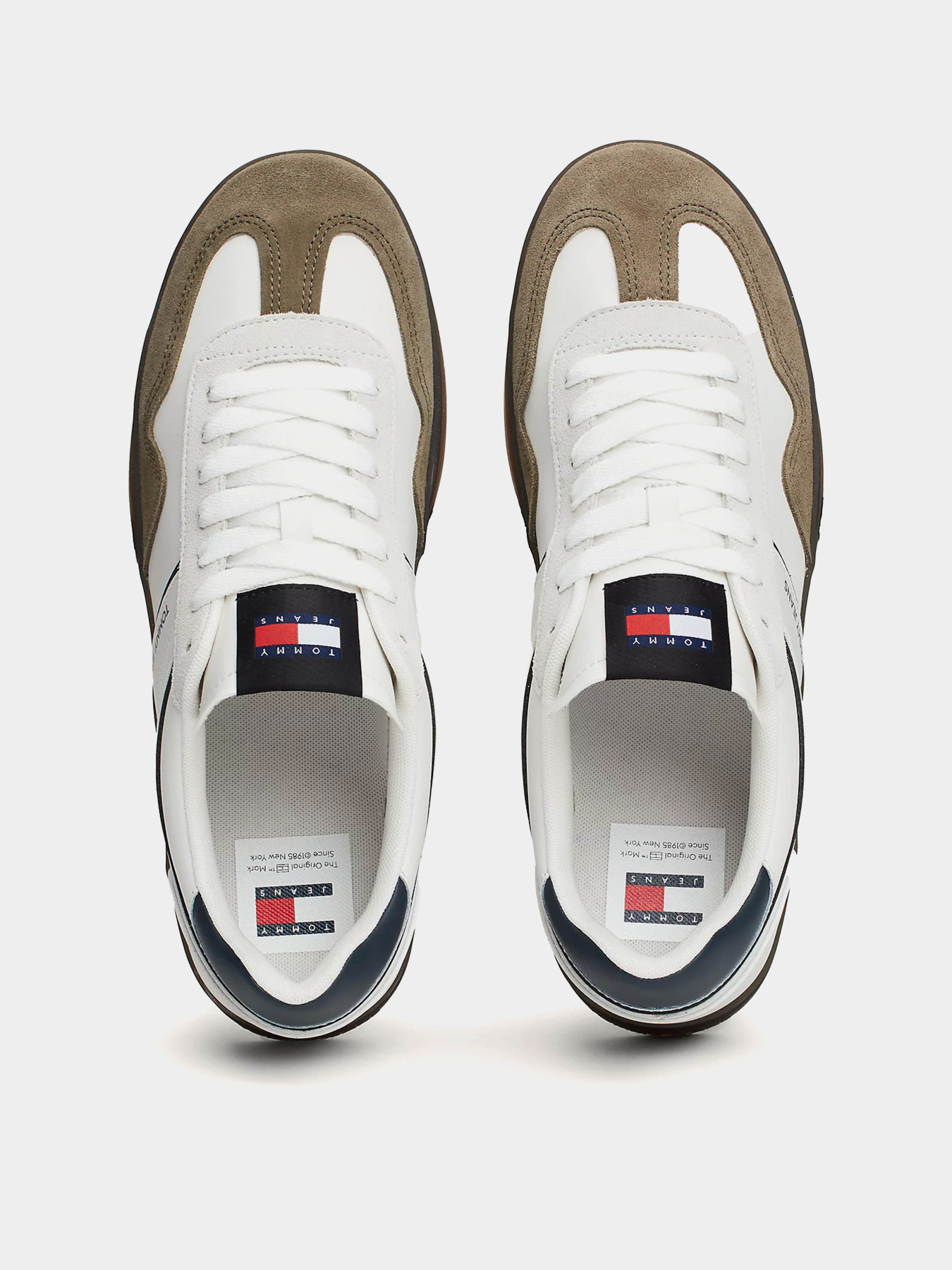 Кеды низкие Tommy Hilfiger модель EM0EM01462-YBL Фото