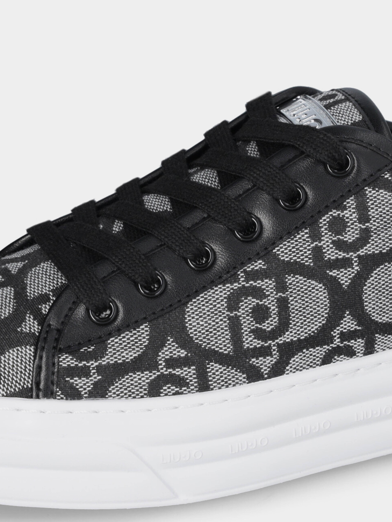 Кеды низкие Liu Jo Cleo 26 модель BF4031TX43900054 Кеды низкие Liu Jo Cleo 26 модель BF4031TX43900054 Фото