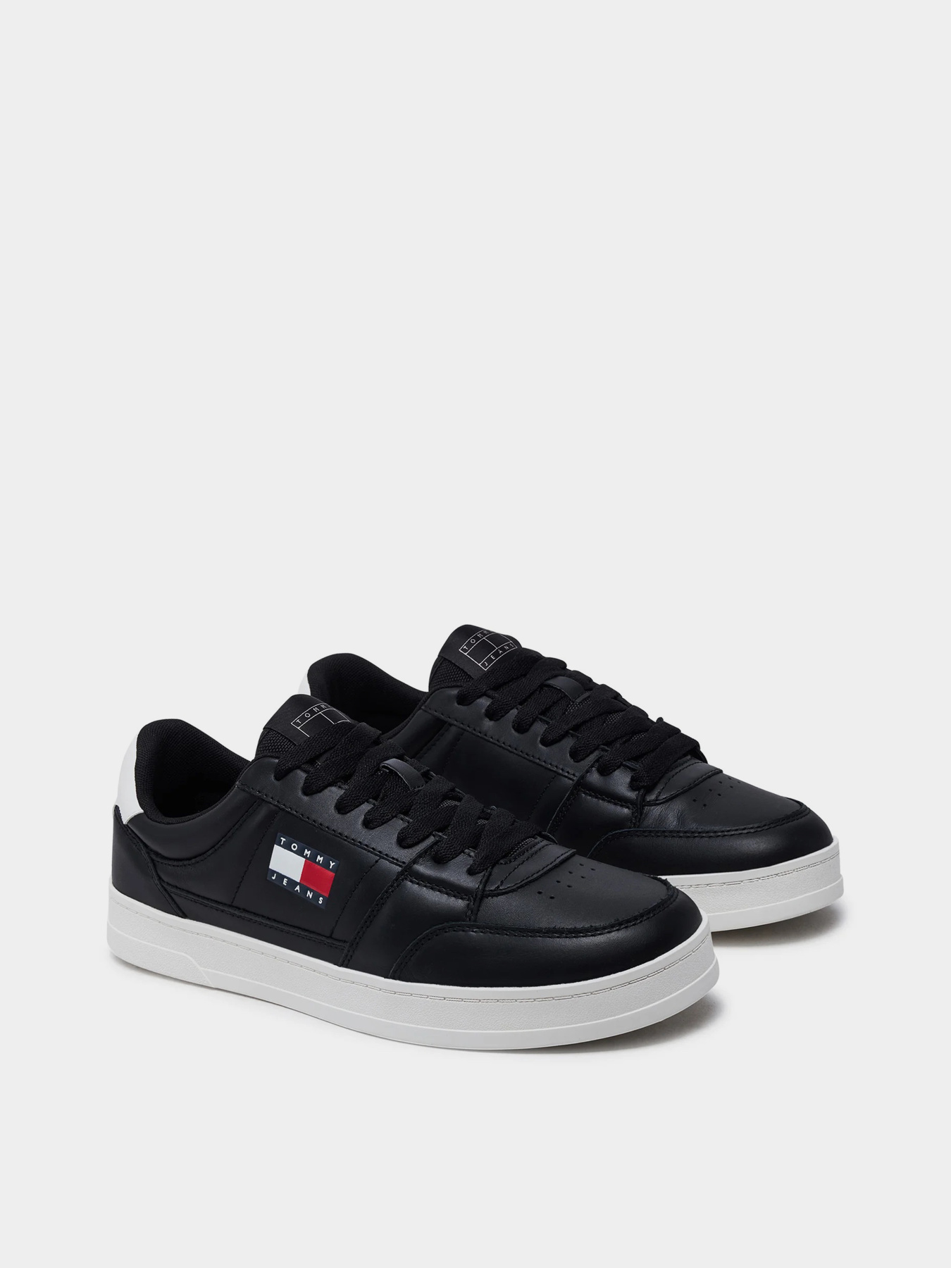 Кеди низькі Tommy Hilfiger модель EM0EM01574-BDS Фото