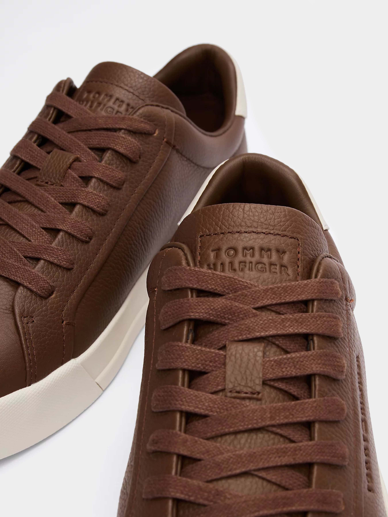 Кеды низкие Tommy Hilfiger модель FM0FM05324-GV0 Фото