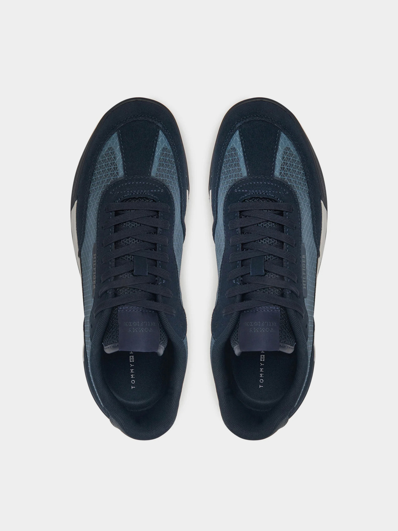 Кроссовки повседневные Tommy Hilfiger модель FM0FM05328-DW5 Кроссовки повседневные Tommy Hilfiger модель FM0FM05328-DW5 Фото