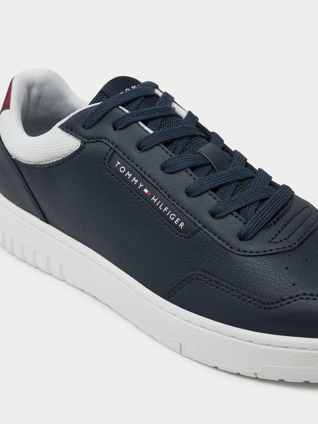Кеды низкие Tommy Hilfiger модель FM0FM05369-DW5 Фото