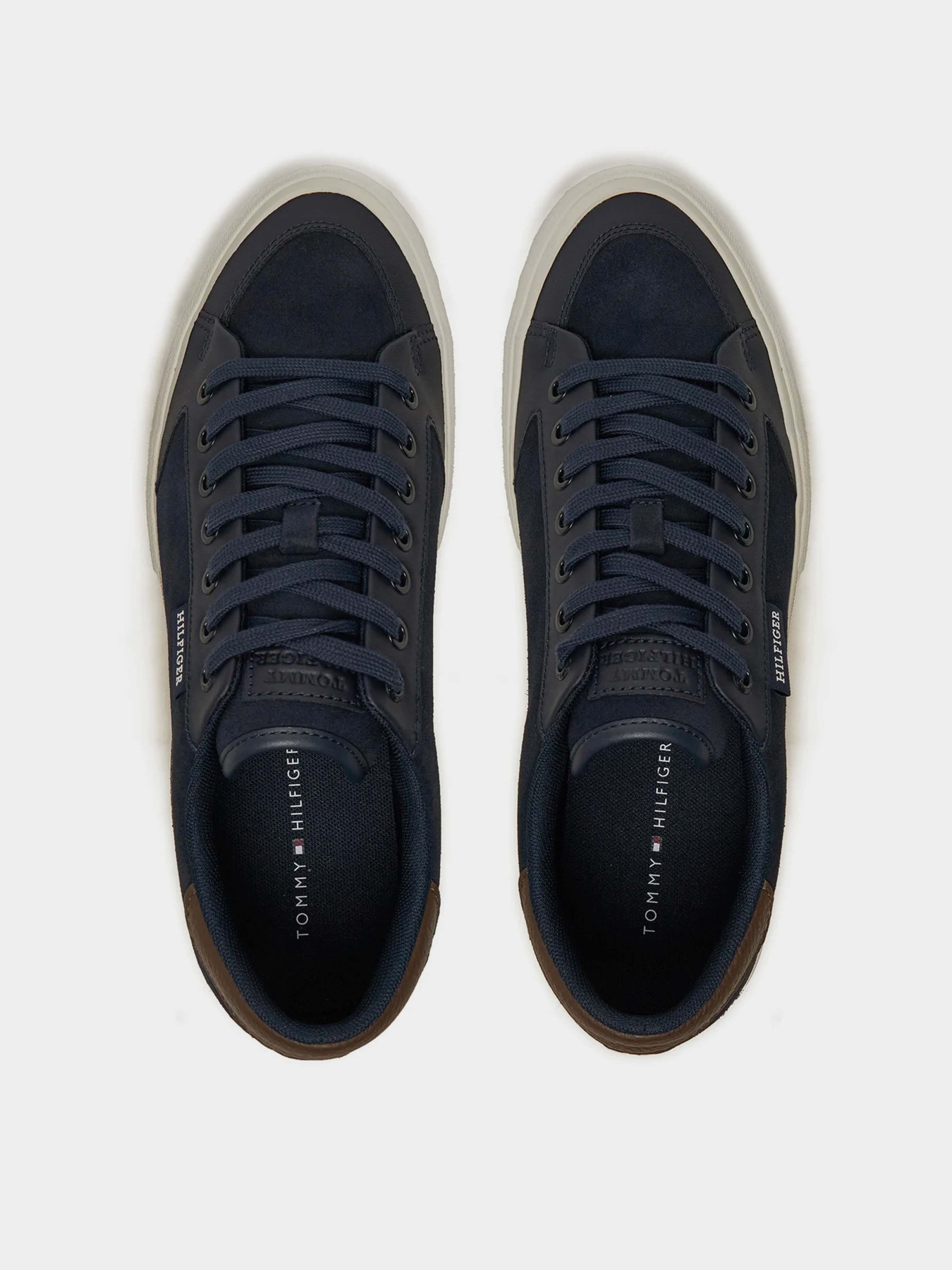 Кеды низкие Tommy Hilfiger модель FM0FM05458-DW5 Кеды низкие Tommy Hilfiger модель FM0FM05458-DW5 Фото