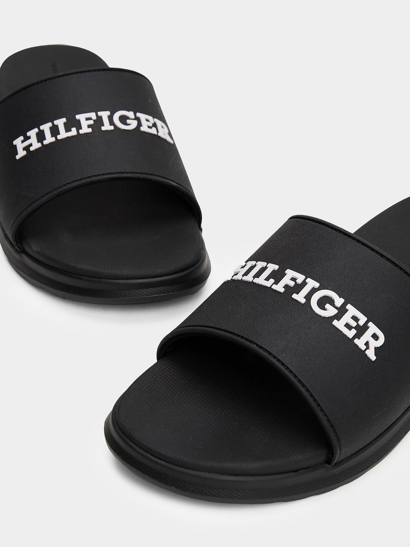 Шлепанцы Tommy Hilfiger модель FM0FM05430-BDS Фото