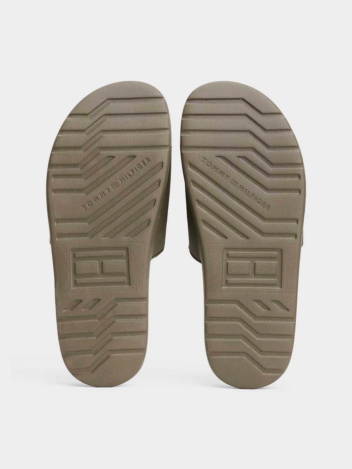 Шльопанці Tommy Hilfiger модель FM0FM05430-RBN Фото