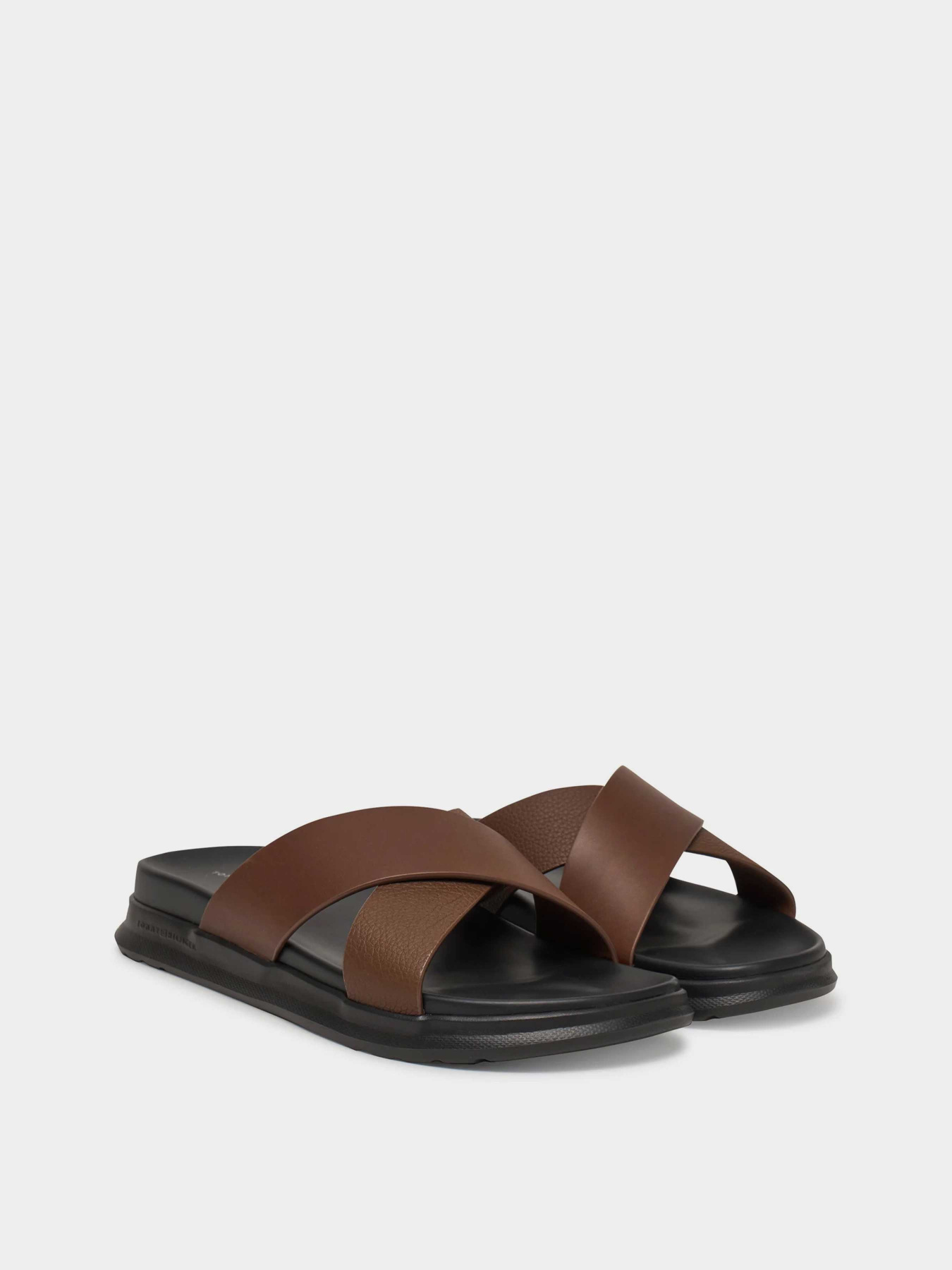 Шлепанцы Tommy Hilfiger модель FM0FM05358-GV0 Шлепанцы Tommy Hilfiger модель FM0FM05358-GV0 Фото