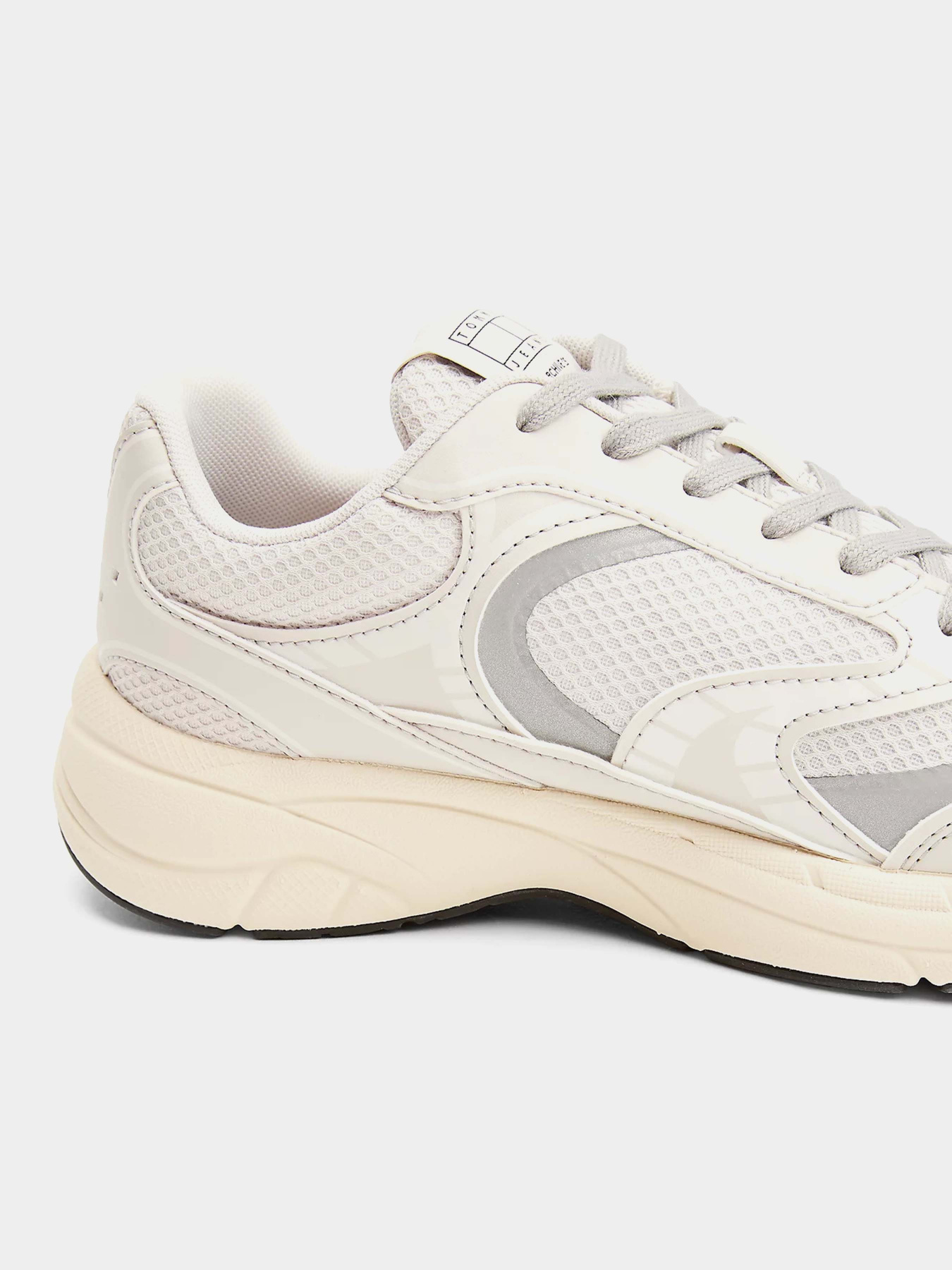 Кроссовки повседневные Tommy Hilfiger модель EM0EM01569-P06 Кроссовки повседневные Tommy Hilfiger модель EM0EM01569-P06 Фото