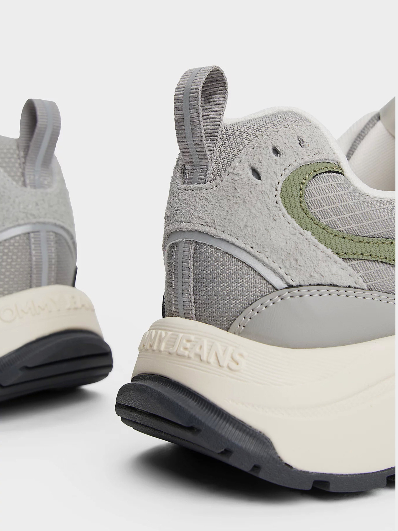 Кроссовки повседневные Tommy Hilfiger модель EM0EM01581-PRZ Фото