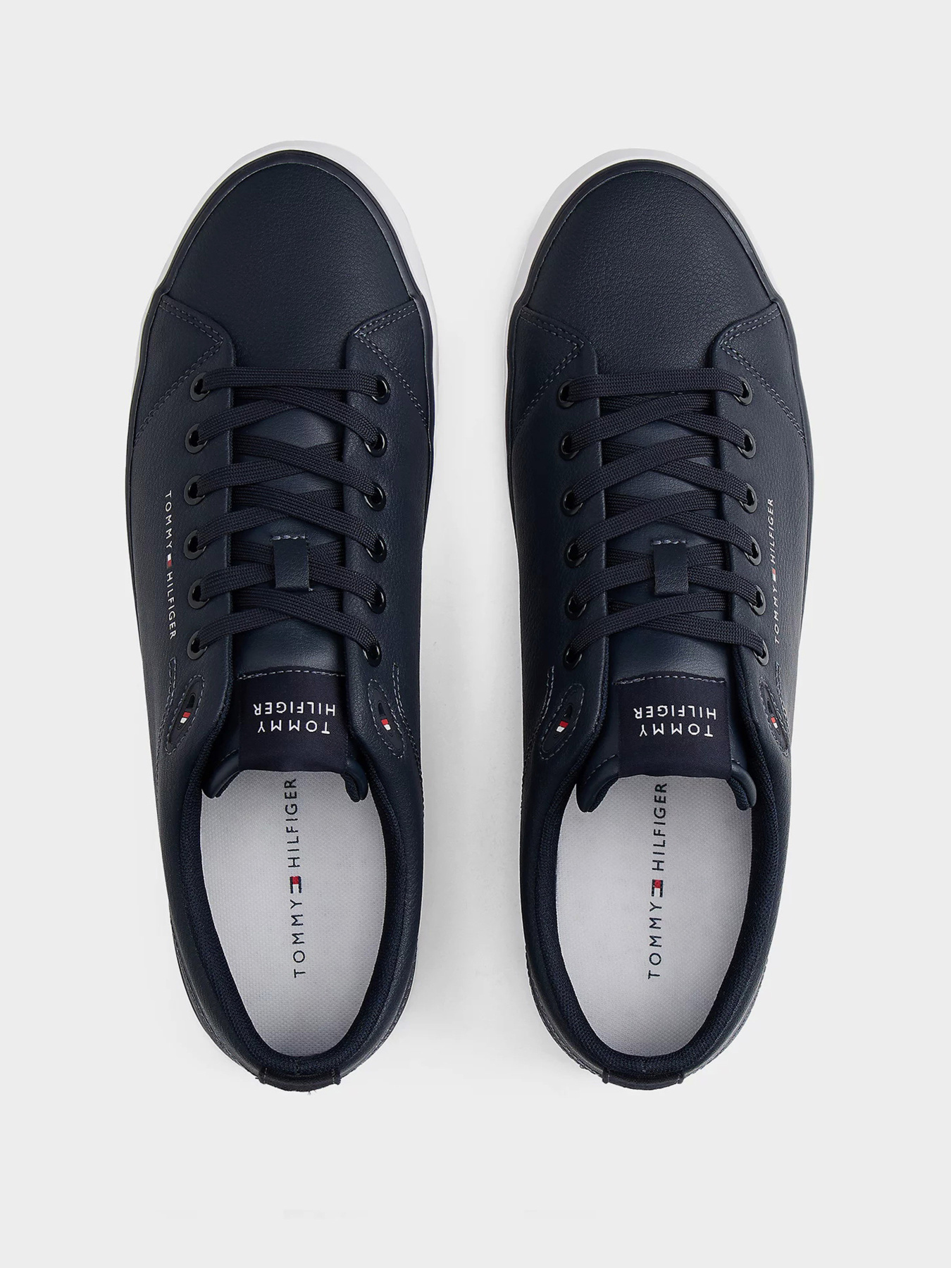 Кеды низкие Tommy Hilfiger модель FM0FM05511-DW5 Фото