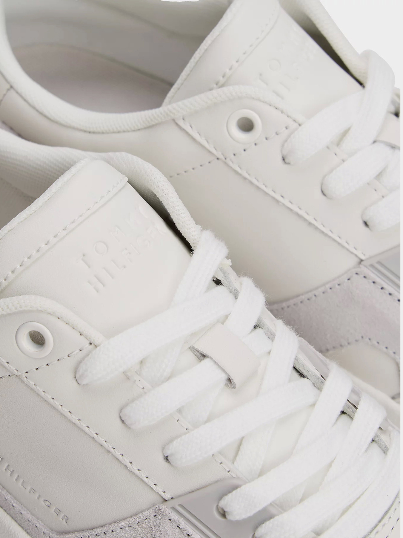 Кросівки Tommy Hilfiger Модель FM0FM05551-0K5 Фото