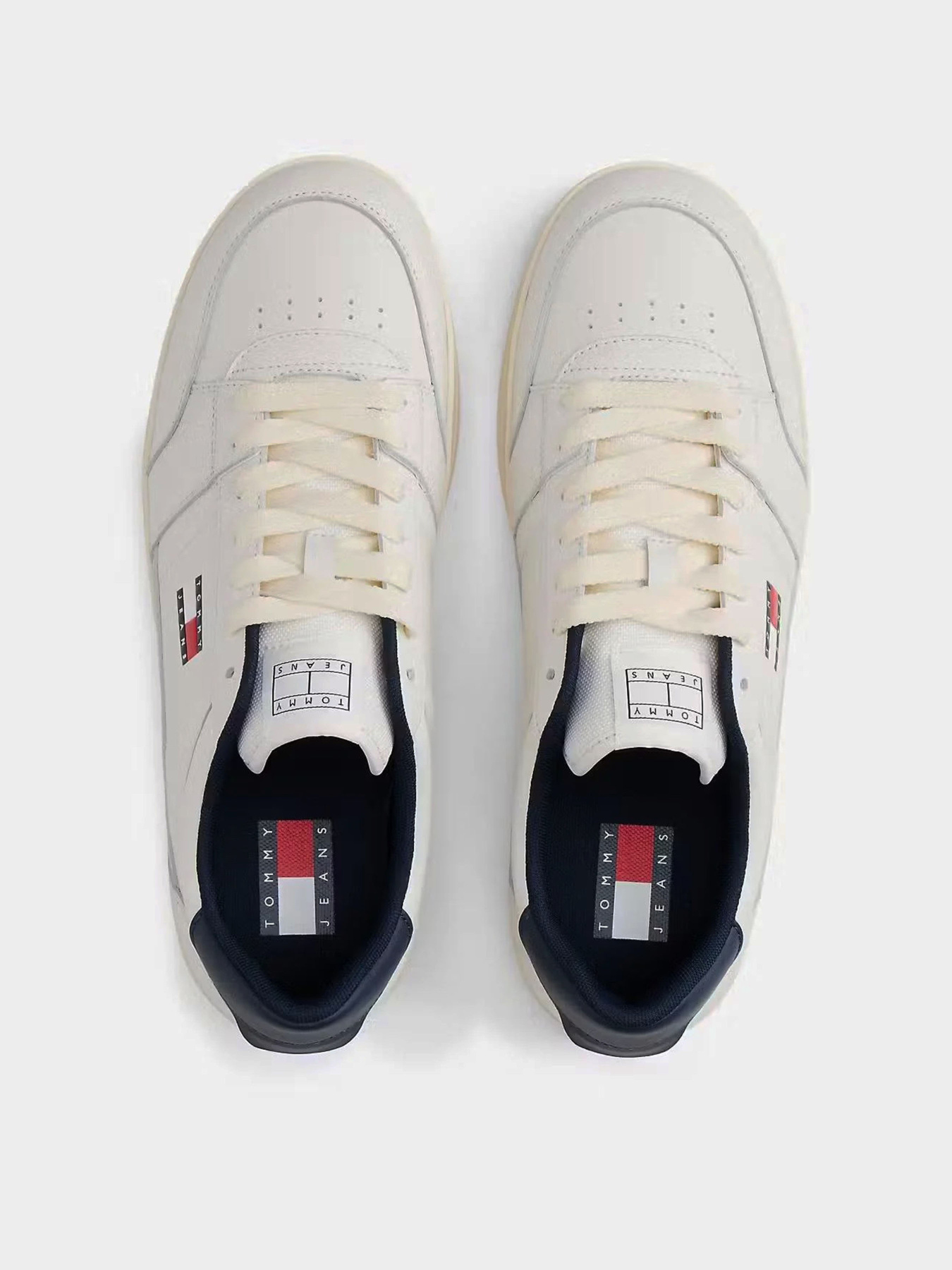 Кеди низькі Tommy Hilfiger TJM THE GREENWICH NEW ESS модель EM0EM01574-0LG Кеди низькі Tommy Hilfiger TJM THE GREENWICH NEW ESS модель EM0EM01574-0LG Фото