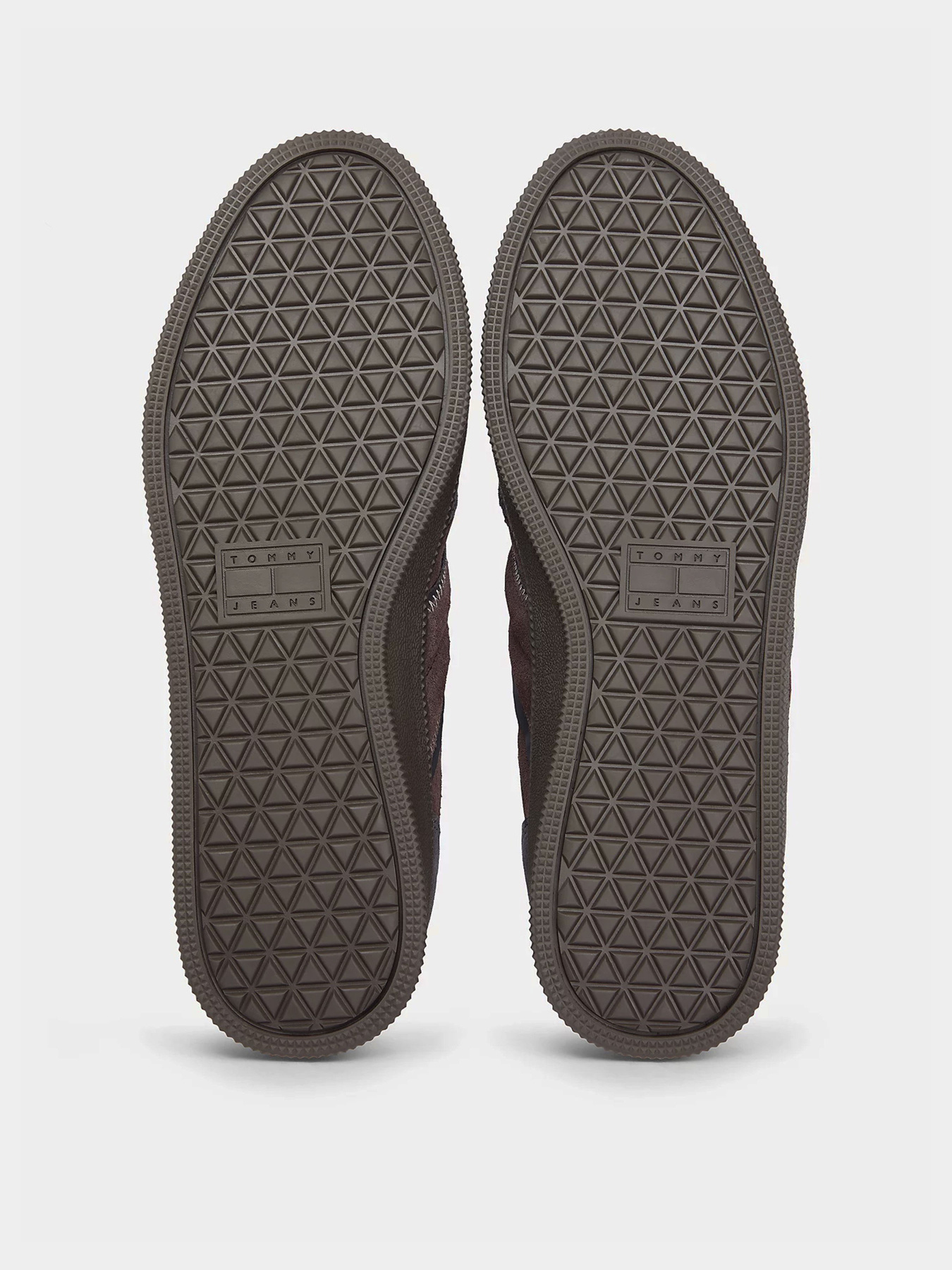 Кеды низкие Tommy Hilfiger THE GREENWICH EDGE SUEDE модель EM0EM01662-PT2 Фото