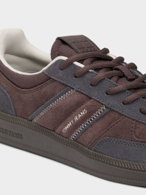 Кеды низкие Tommy Hilfiger THE GREENWICH EDGE SUEDE модель EM0EM01662-PT2 Кеды низкие Tommy Hilfiger THE GREENWICH EDGE SUEDE модель EM0EM01662-PT2 Фото