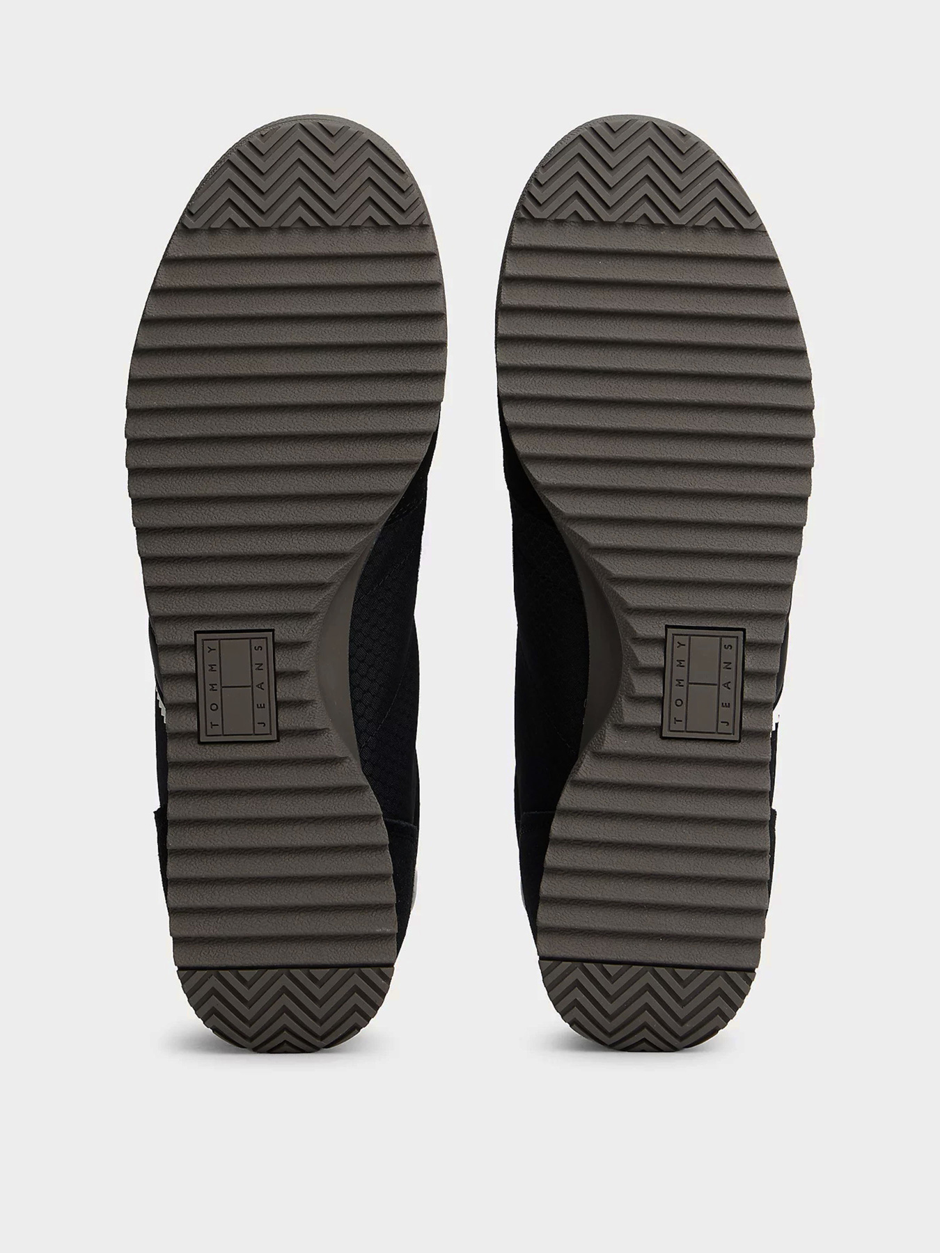 Кросівки Tommy Hilfiger TJM RETRO RUNNER CLEATED WINTE модель EM0EM01664-BDS Фото