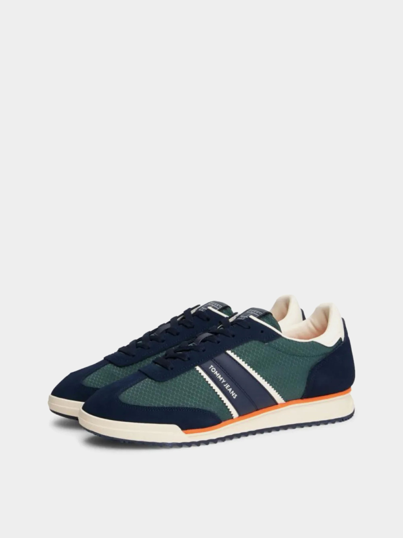 Кроссовки повседневные Tommy Hilfiger TJM RETRO RUNNER CLEATED WINTE модель EM0EM01664-C1G Кроссовки повседневные Tommy Hilfiger TJM RETRO RUNNER CLEATED WINTE модель EM0EM01664-C1G Фото