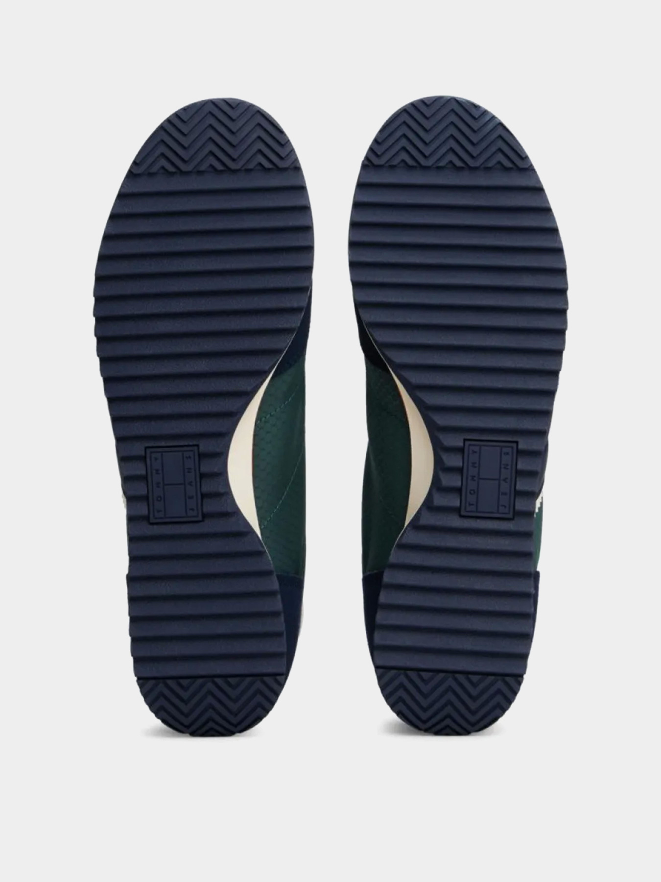 Кроссовки повседневные Tommy Hilfiger TJM RETRO RUNNER CLEATED WINTE модель EM0EM01664-C1G Кроссовки повседневные Tommy Hilfiger TJM RETRO RUNNER CLEATED WINTE модель EM0EM01664-C1G Фото