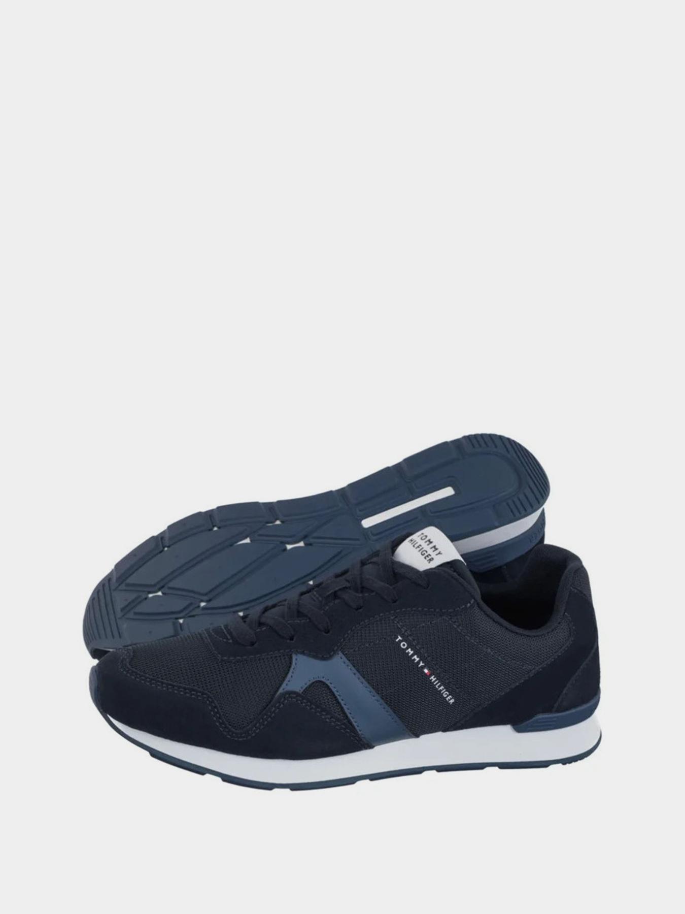 Кроссовки повседневные Tommy Hilfiger RUNNER ICON MIX модель FM0FM05679-DW5 Фото