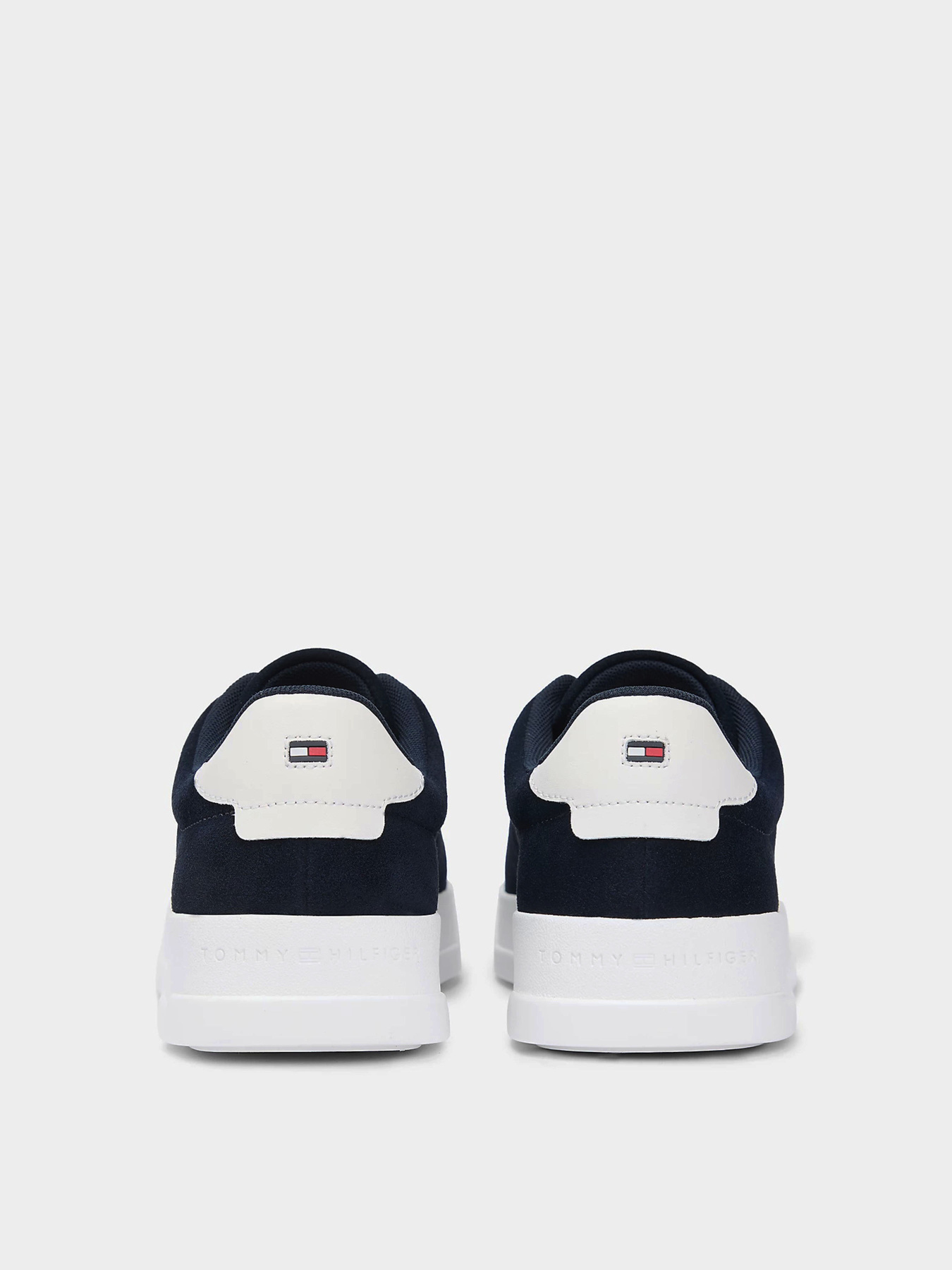 Кеды низкие Tommy Hilfiger TH COURT CORE SUEDE модель FM0FM05716-DW5 Фото