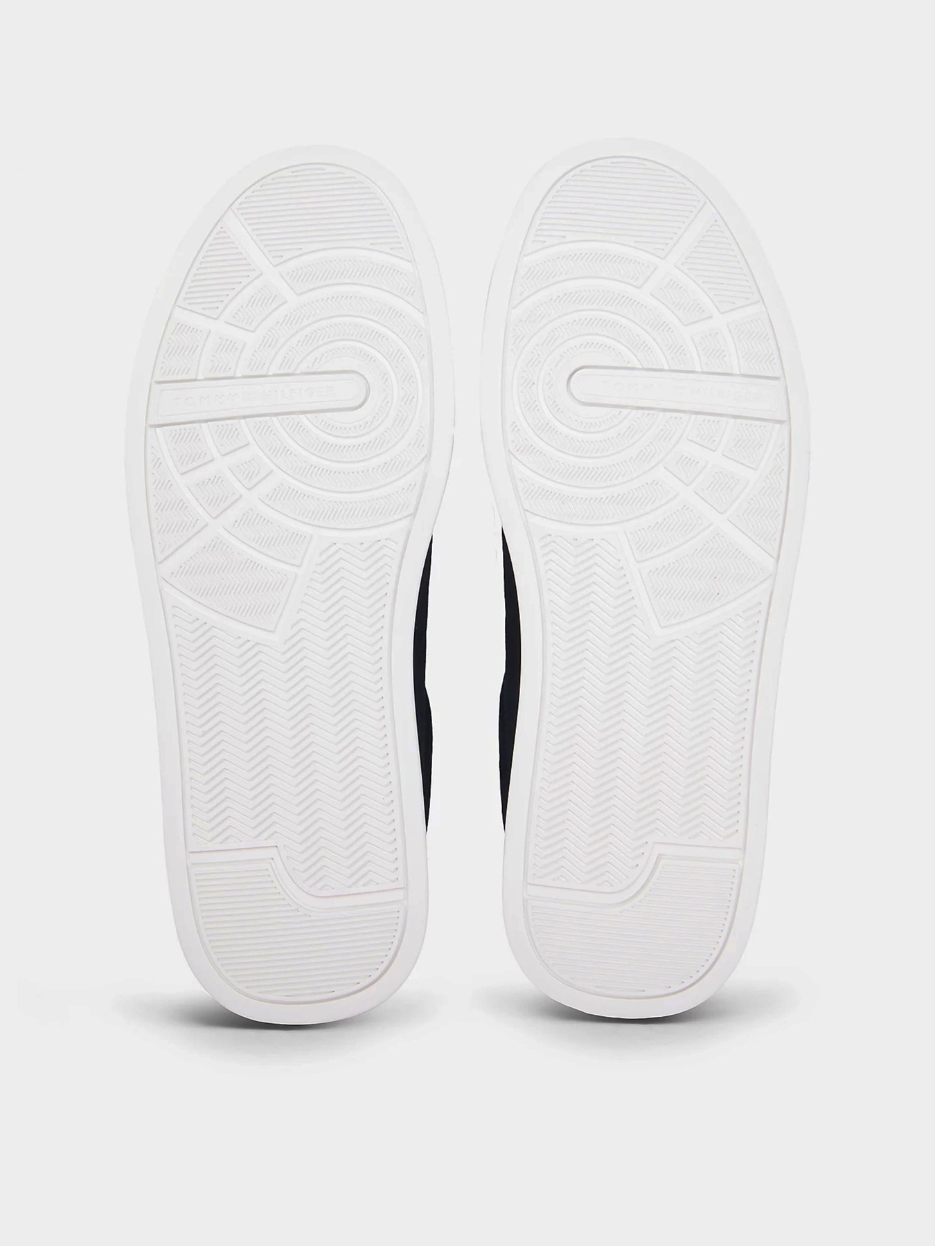 Кеди низькі Tommy Hilfiger TH COURT CORE SUEDE модель FM0FM05716-DW5 Фото