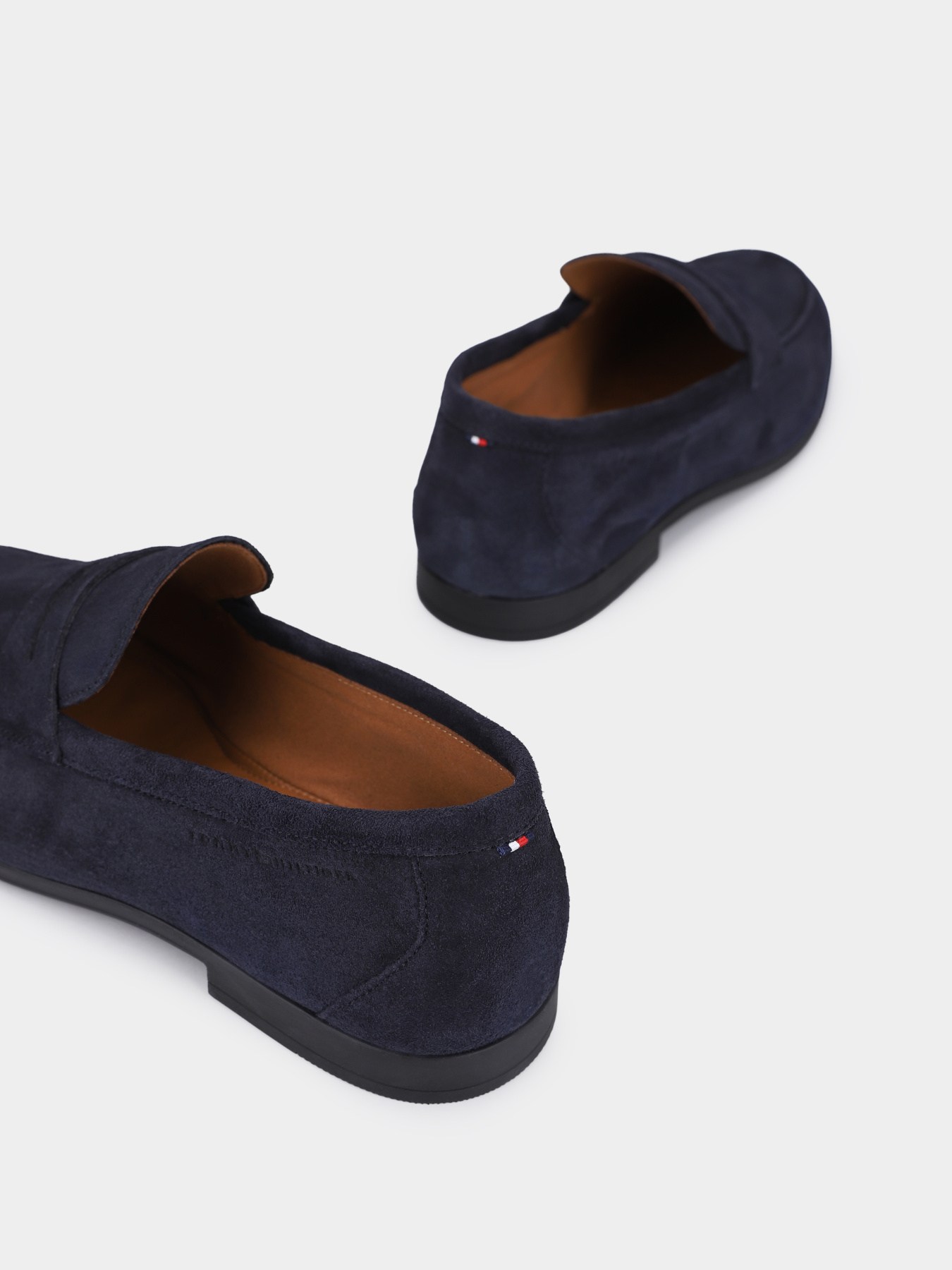 Лоферы Tommy Hilfiger FLEXIBLE SLIM SUEDE LOAFER модель FM0FM05745-DW5 Лоферы Tommy Hilfiger FLEXIBLE SLIM SUEDE LOAFER модель FM0FM05745-DW5 Фото