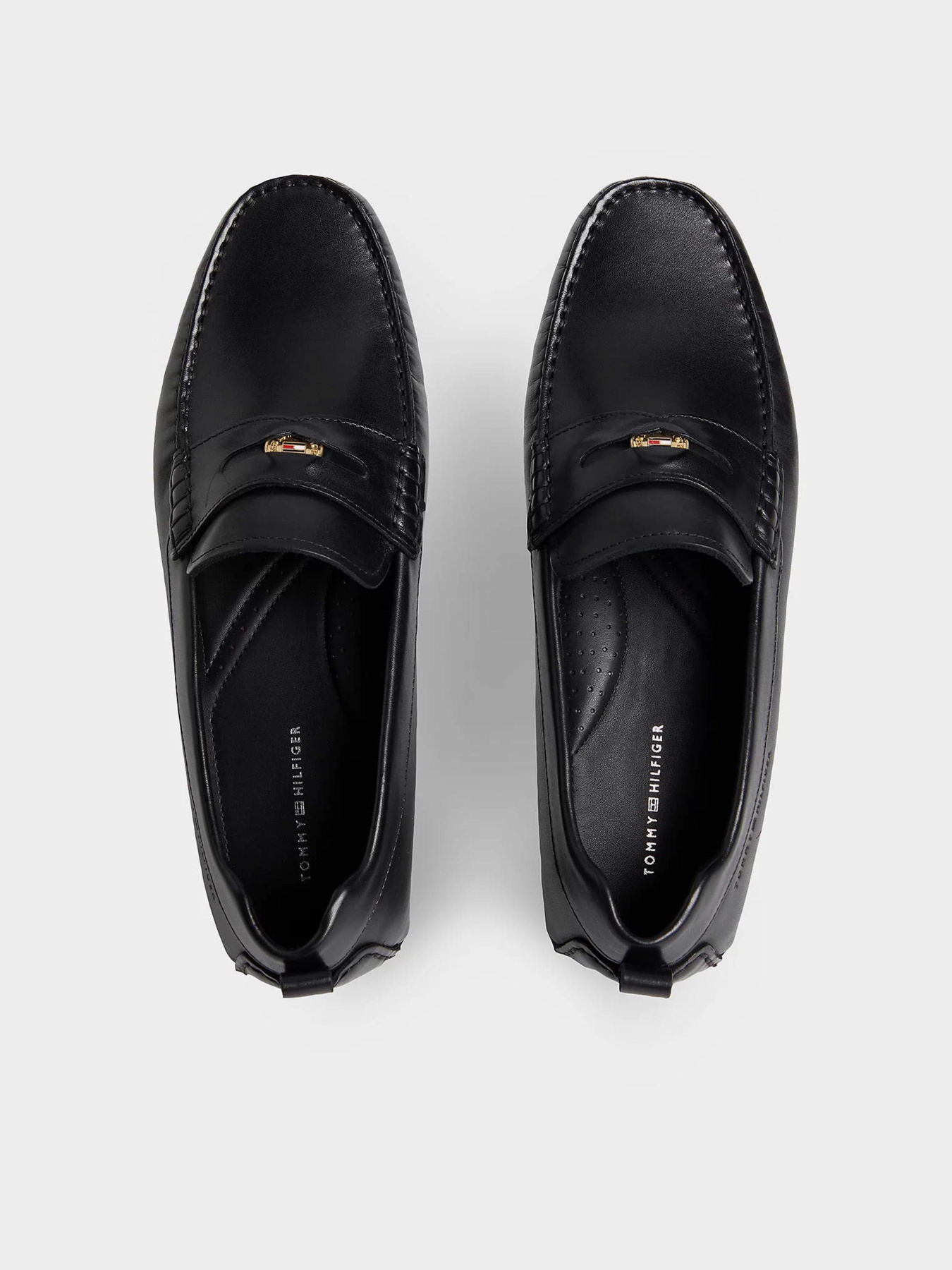 Мокасины Tommy Hilfiger HILFIGER COIN LTH DRIVER модель FM0FM05925-BDS Фото