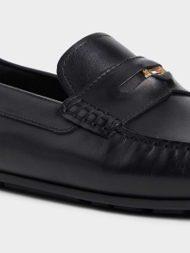 Мокасины Tommy Hilfiger HILFIGER COIN LTH DRIVER модель FM0FM05925-BDS Фото
