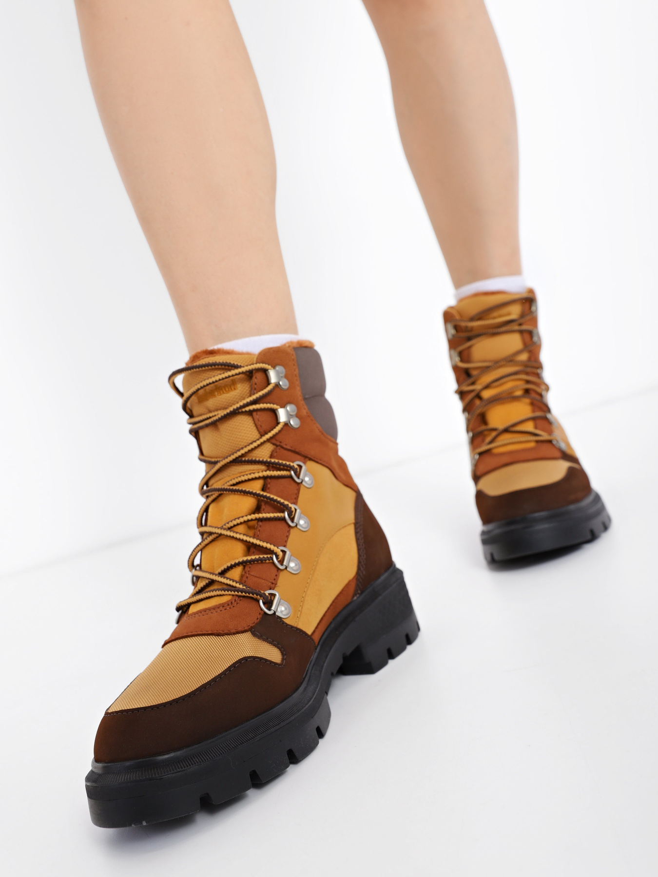 Ботинки Timberland Cortina Valley модель TB0A5P7F231 Фото