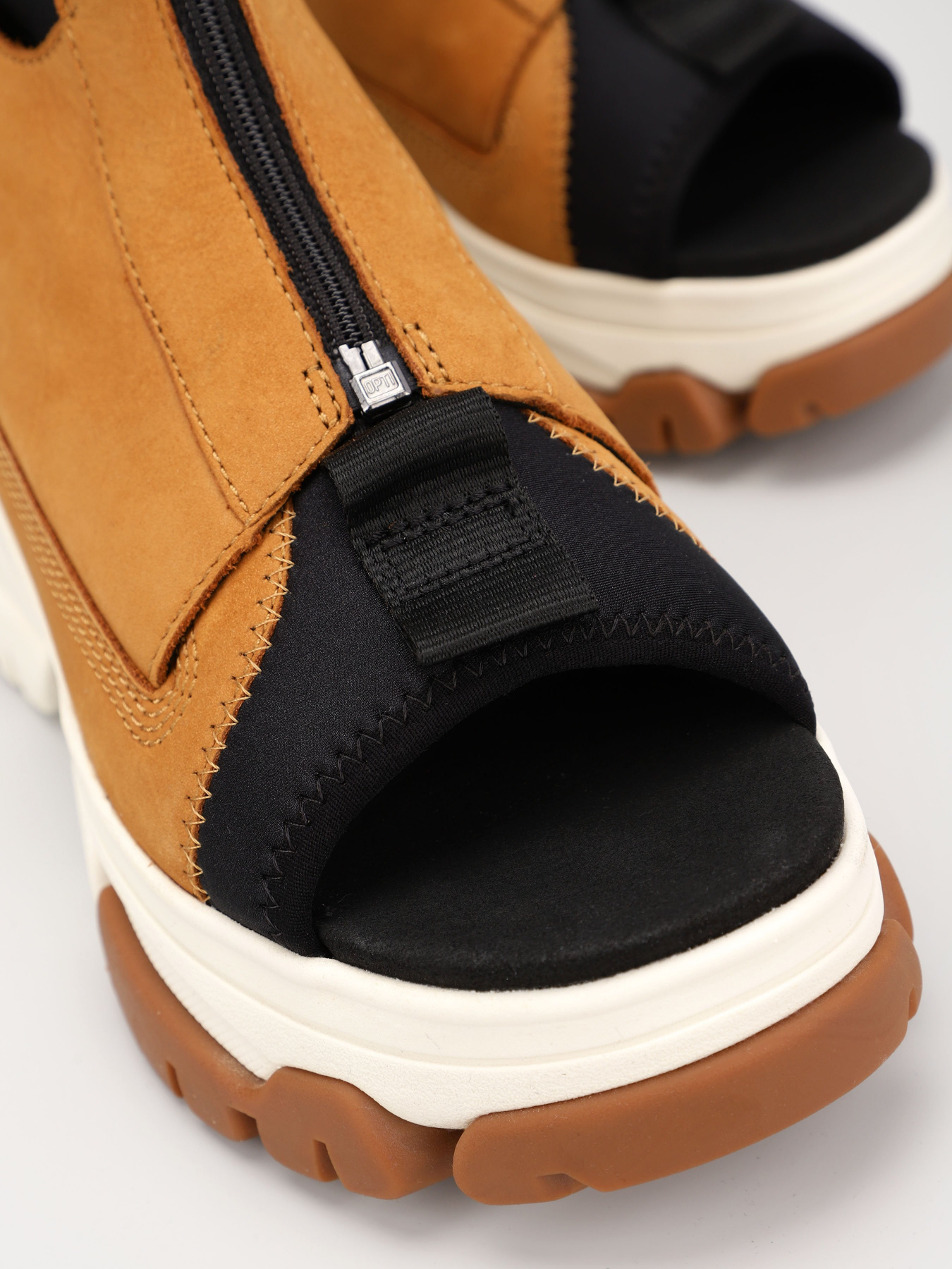 Сандалии Timberland Adley Way модель TB0A5W44231 Фото