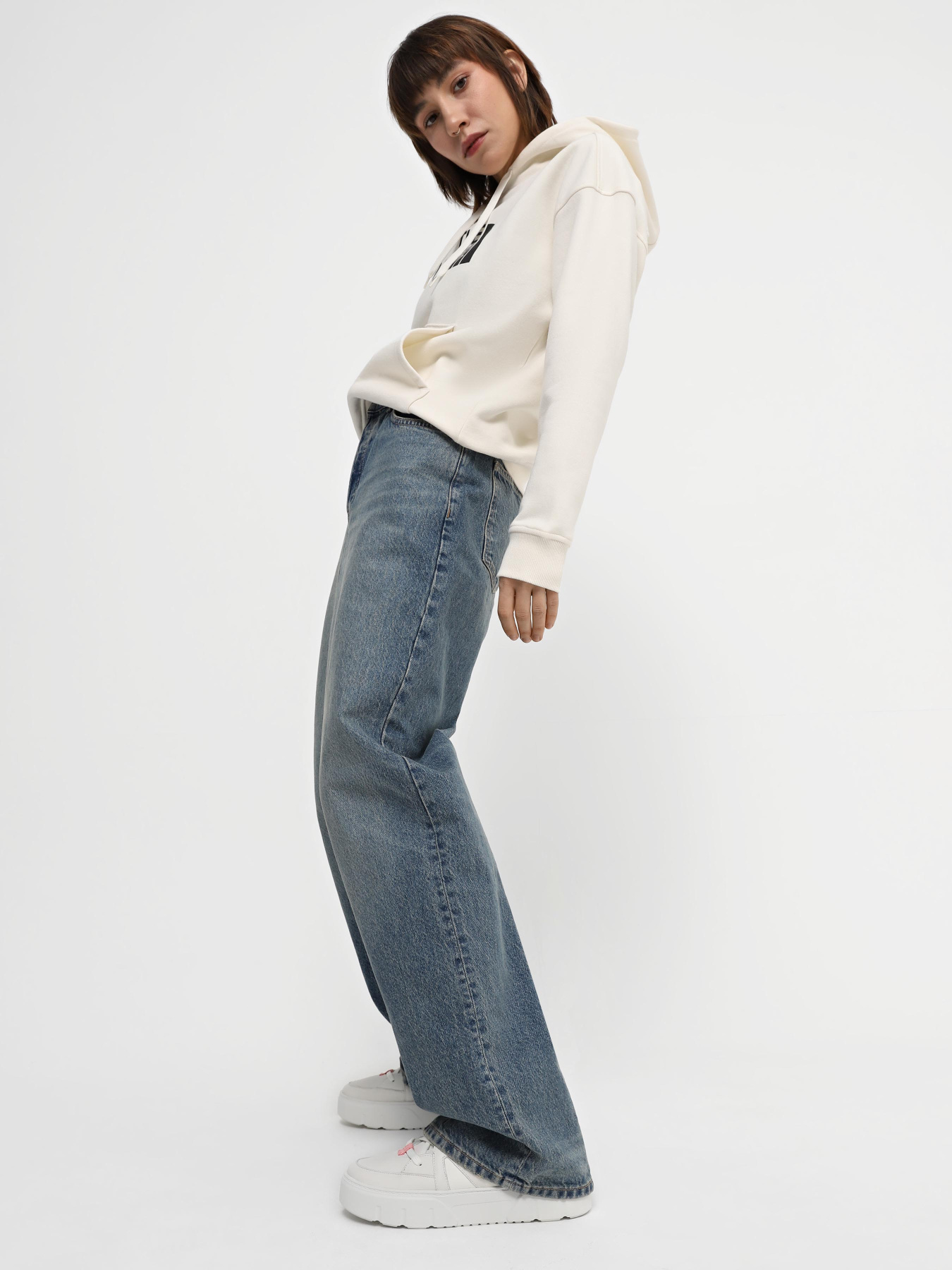 Кроссовки повседневные Timberland Laurel Court Lace-Up Low модель TB0A64J8EM2 Кроссовки повседневные Timberland Laurel Court Lace-Up Low модель TB0A64J8EM2 Фото