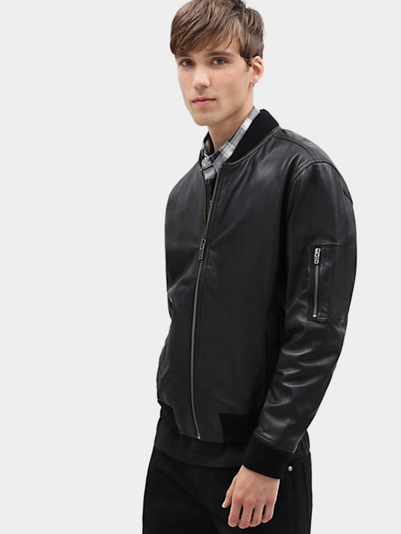 Куртка Timberland Classic Leather Bomber модель TB0A1MYS001 Куртка Timberland Classic Leather Bomber модель TB0A1MYS001 Фото
