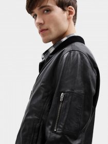 Куртка Timberland Classic Leather Bomber модель TB0A1MYS001 Куртка Timberland Classic Leather Bomber модель TB0A1MYS001 Фото