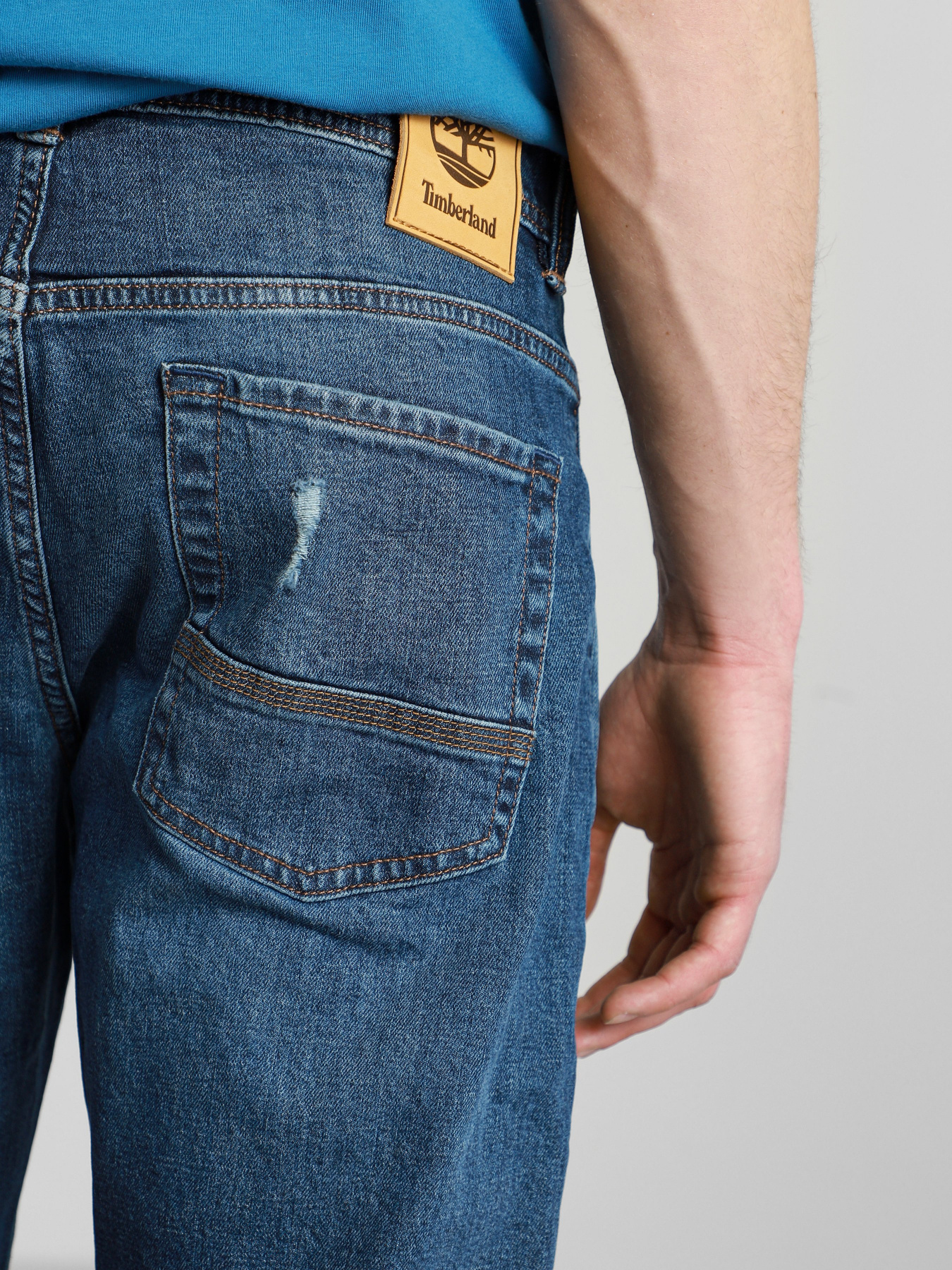 Прямые джинсы Timberland Tacoma Lake Distressed модель TB0A2D2ZAR934 Фото