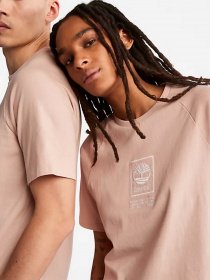 Футболки и поло Timberland Stacked Logo for All Gender модель TB0A2DVY662 Фото